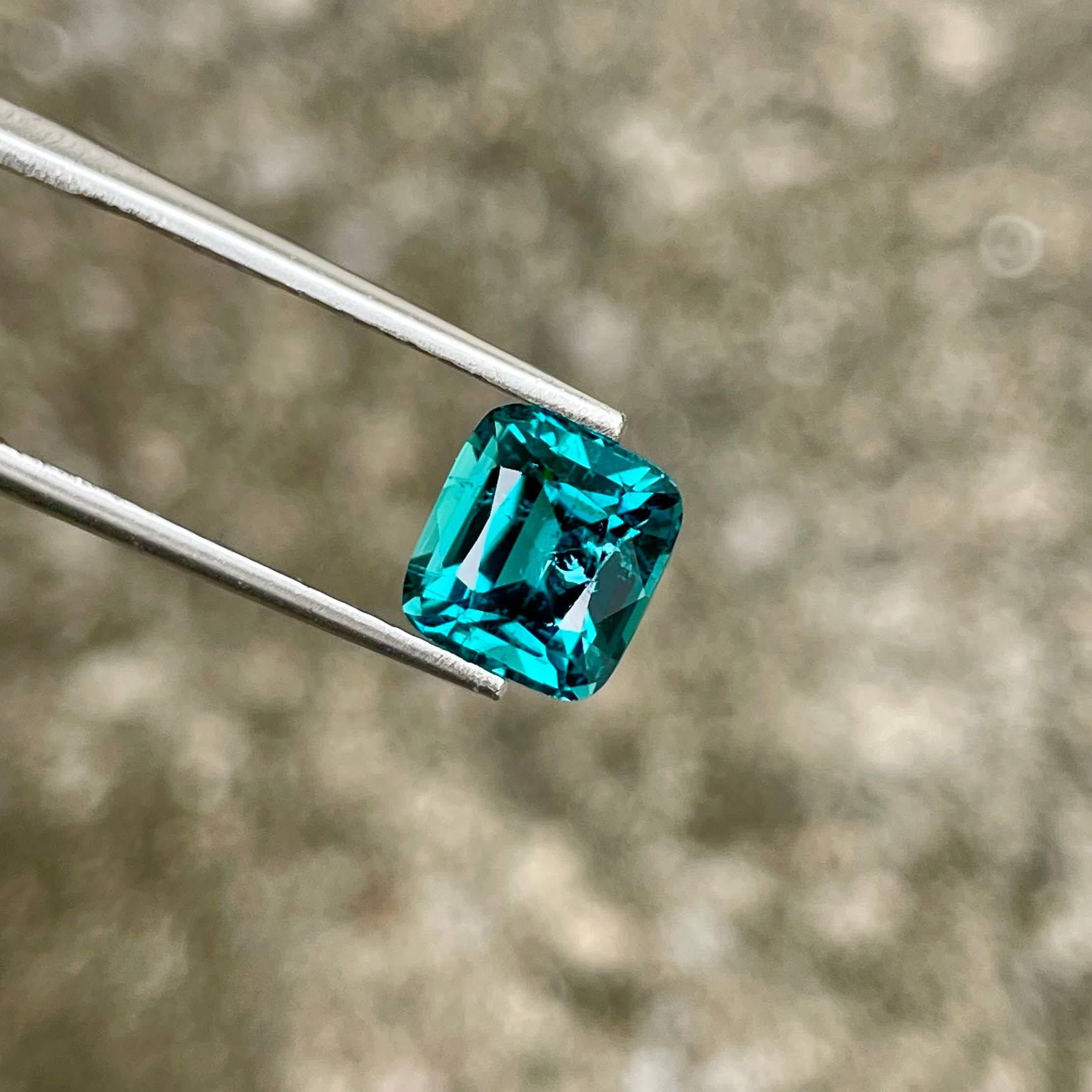 Pierre précieuse afghane taille coussin de 2,12 carats tourmaline bleu lagon Neuf - En vente à Bangkok, TH