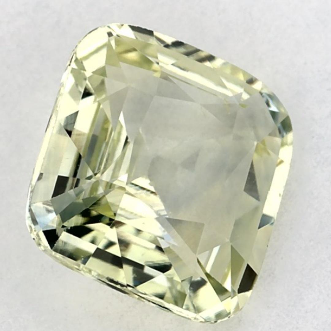 2.12 Ct Zaffiro Verde Cuscino Gemma Sfusa in vendita 2