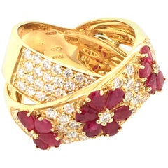2.12 Ruby and 2.10 Carat Diamonds Cocktail Yellow Gold Ring Italy with box