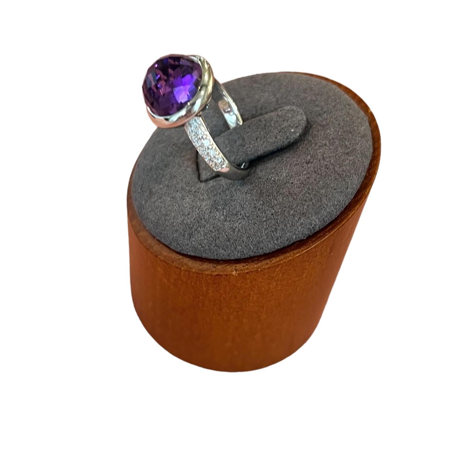 $2125 Stunning 18K White Sold Gold Amethyst and Diamond Ring Sz 6 In Excellent Condition For Sale In Leesburg, VA