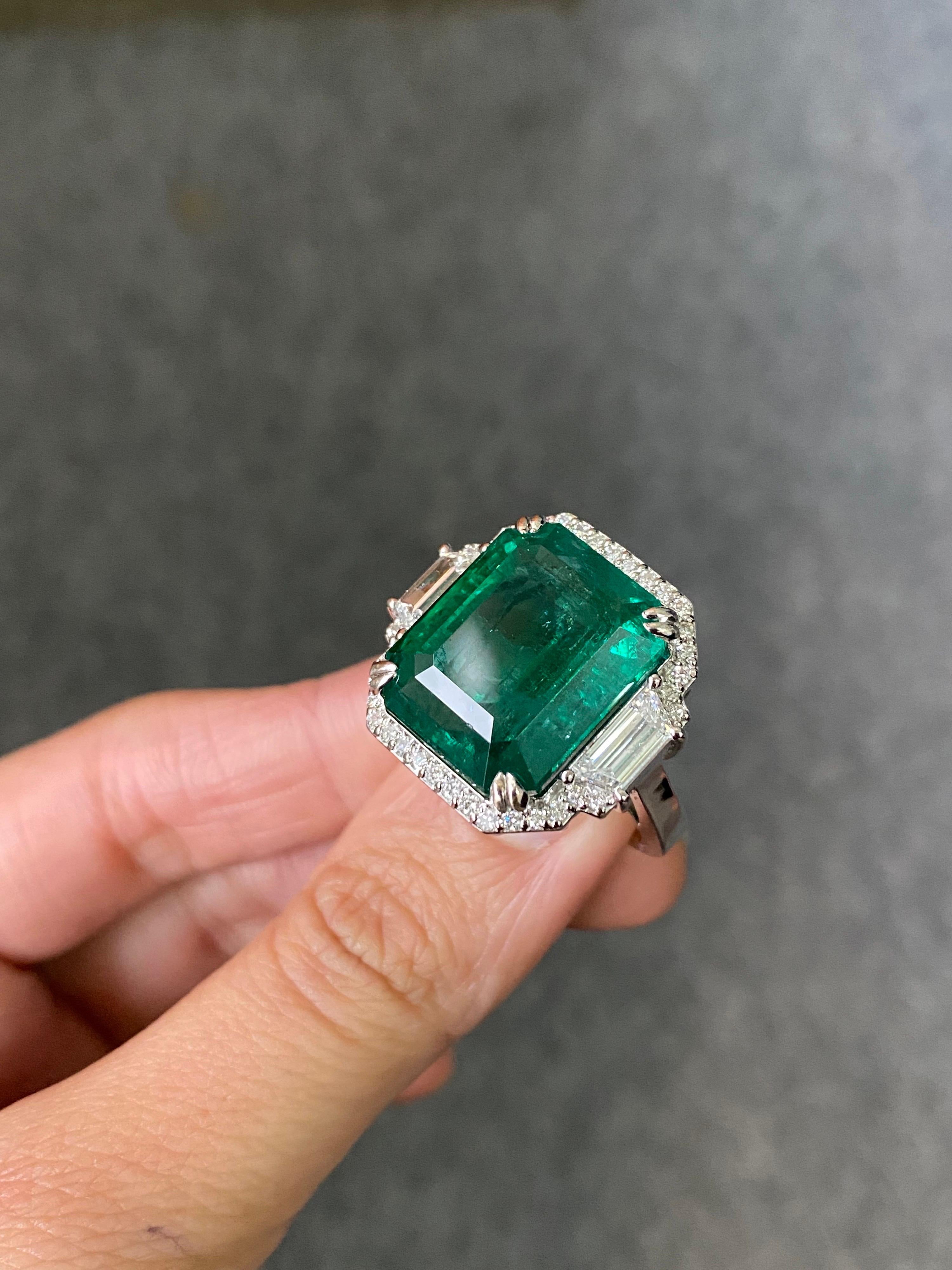 Emerald Cut Certified 21.27 Carat Emerald and Diamond Three Stone Cocktail Ring