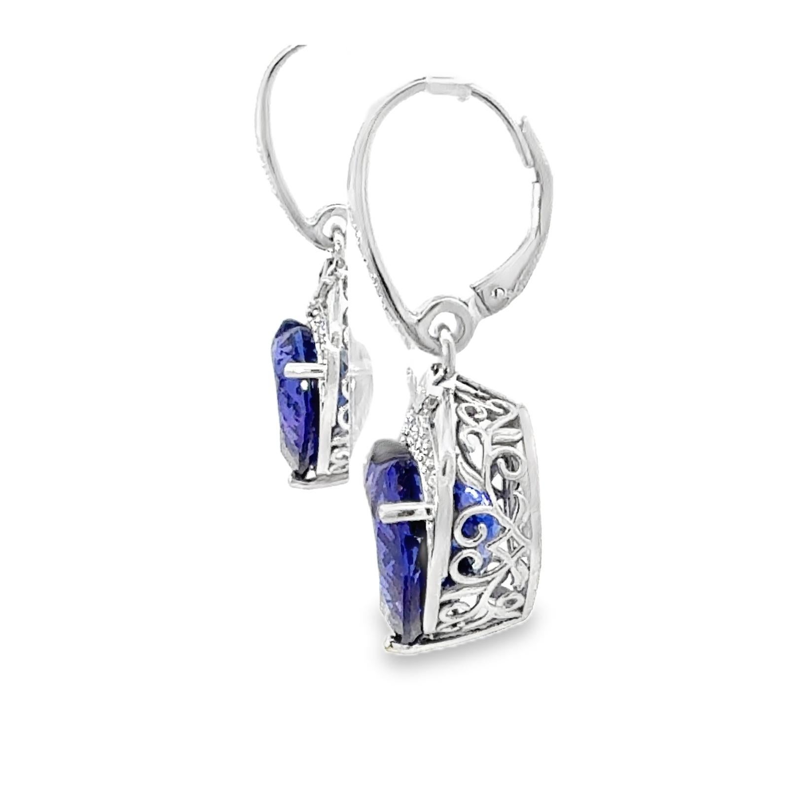 21.28 Carat Heart-Shaped Tanzanite and Diamond Dangle Earrings In New Condition For Sale In Beverly Hills, CA