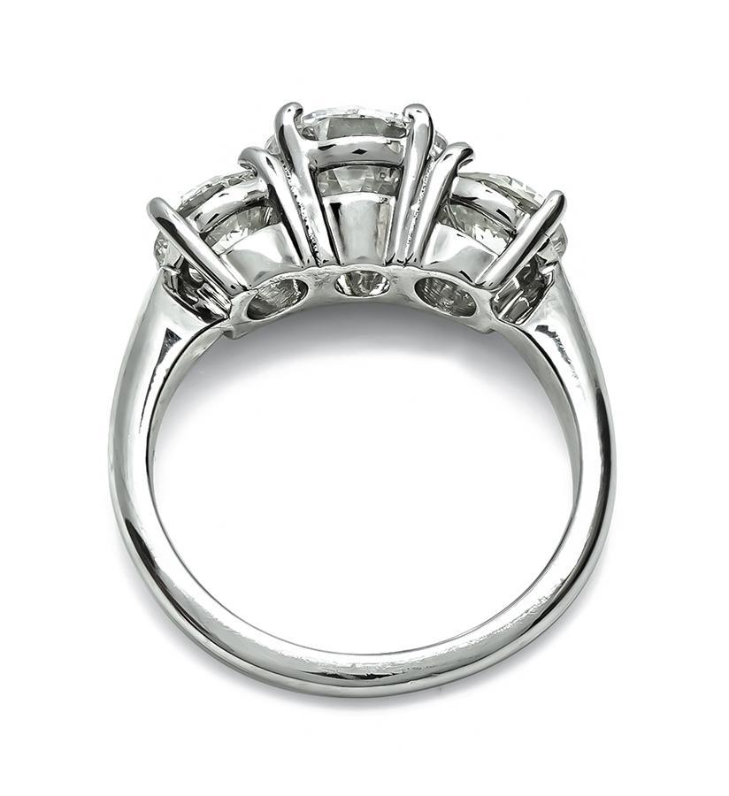 2.12ct Center Diamond 2.01ct Side Diamond Engagement Ring im Zustand „Gut“ im Angebot in New York, NY