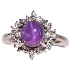 Bague halo de saphirs étoilés violets 2,12 carats et diamants R6721