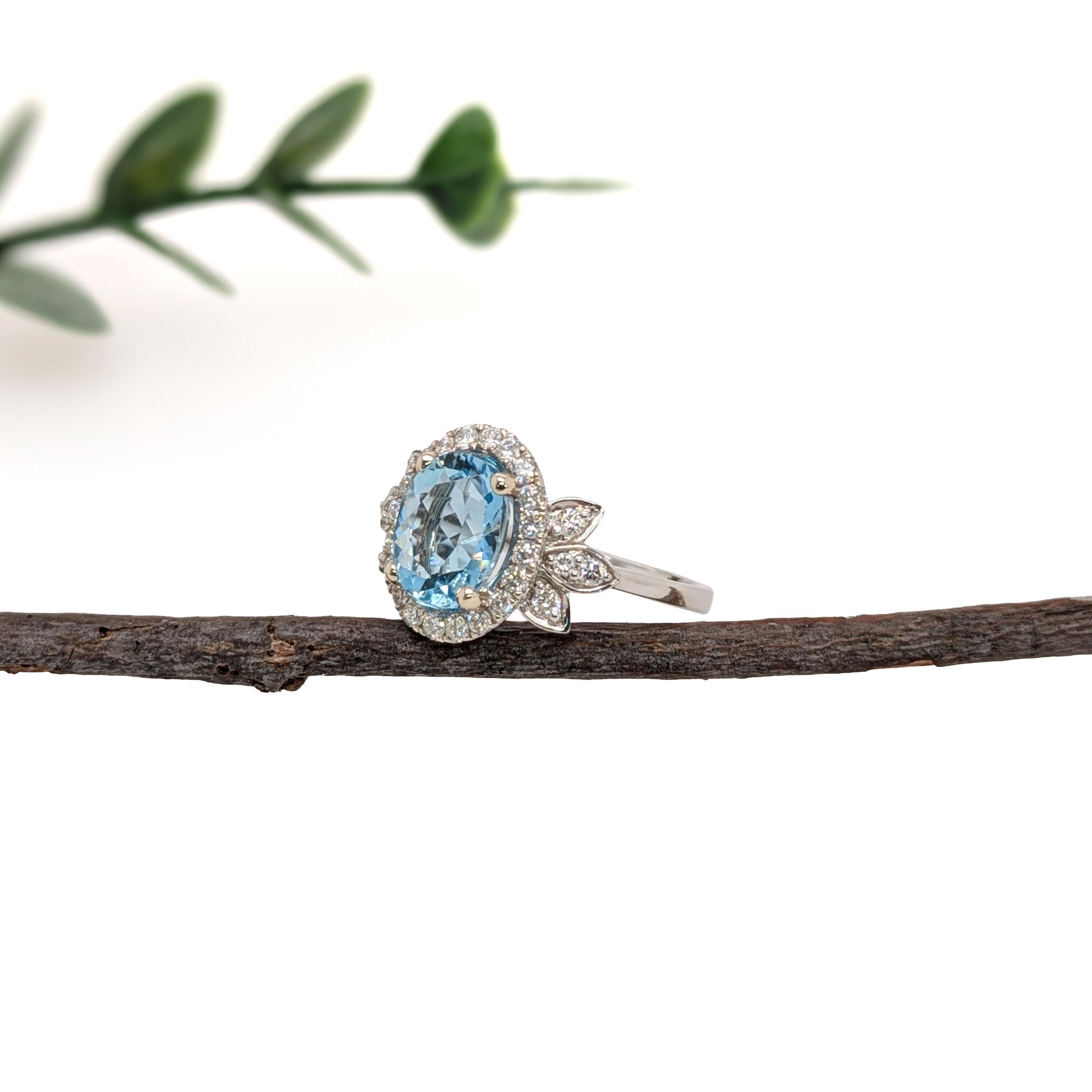 Modern 2.12cts Santa Maria Aquamarine Ring w Natural Diamonds in 14K Gold  Oval 10x8mm For Sale