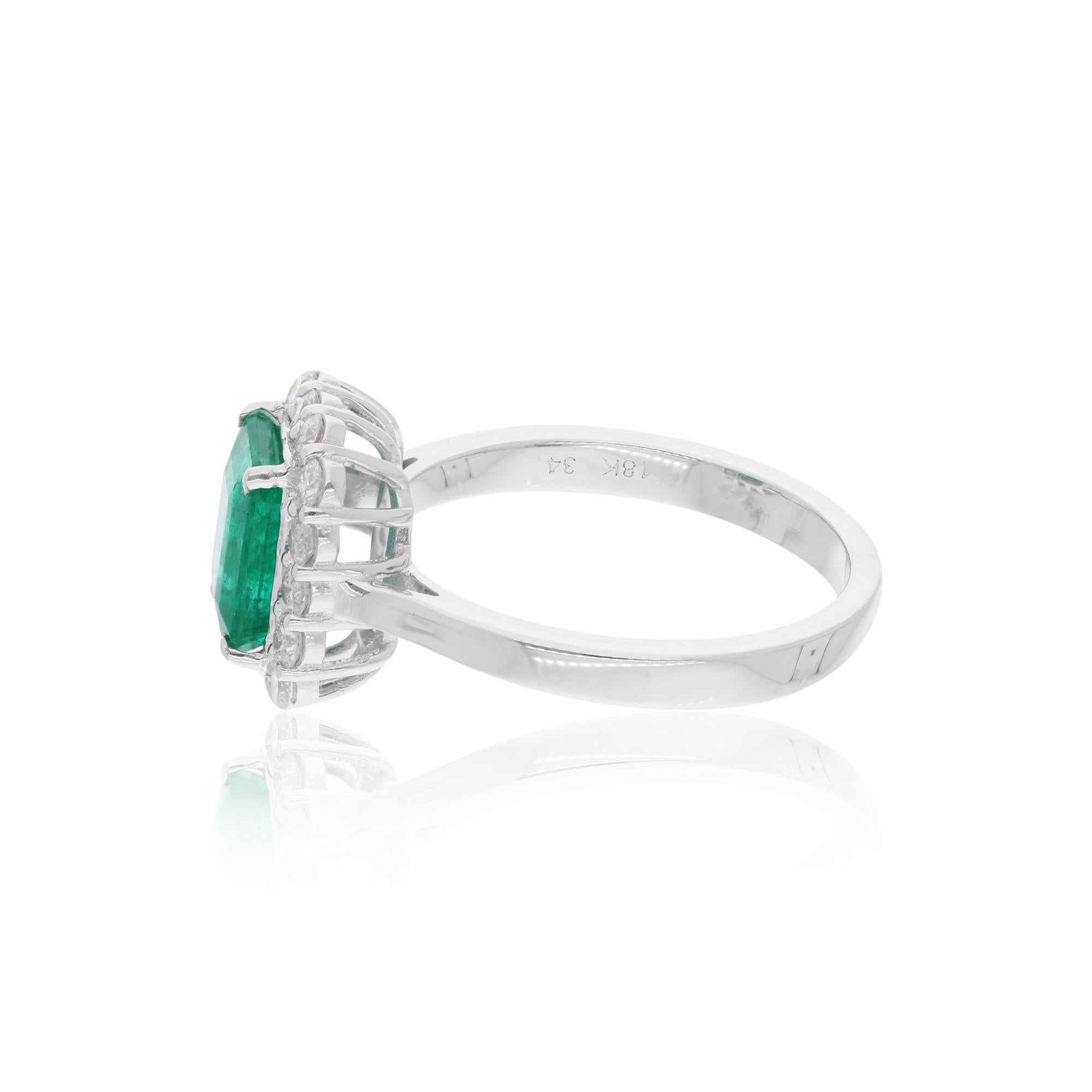 in vendita:  Anello di fidanzamento con diamante Zambian Emerald Halo SI/H 2.12TCW in oro bianco massiccio 18k 7