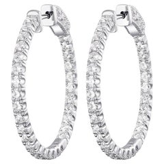 Pendientes de aro de diamantes de 2,13 quilates en oro blanco de 18 quilates