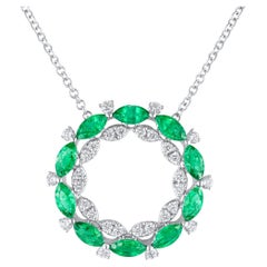 2.13 Carat Marquise Cut Emerald and Diamond Circle Pendentif in 18k White ref2267