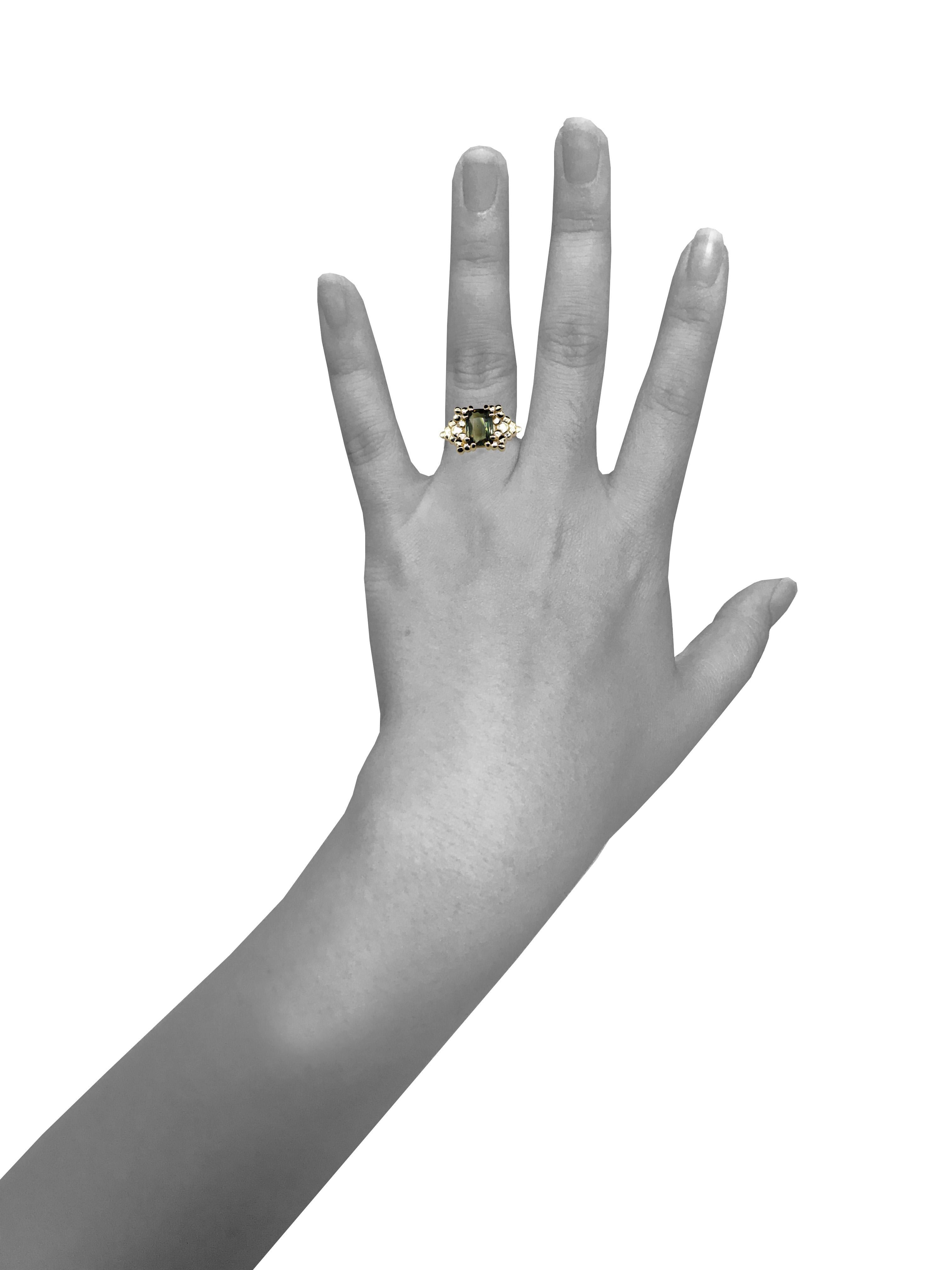 MAIKO NAGAYAMA 2.13 Carat Natural Color-Change Alexandrite Engagement Ring For Sale 1
