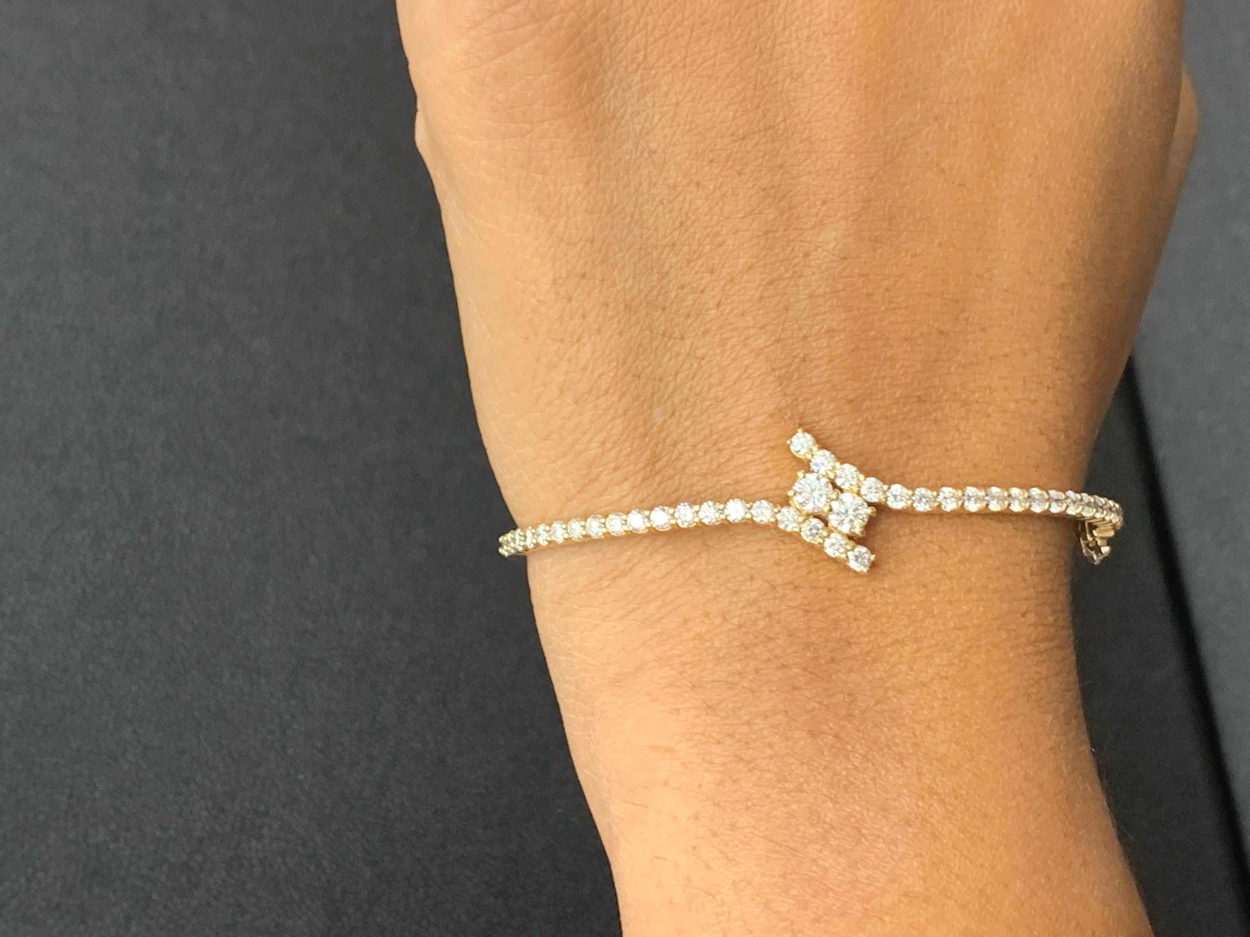 Bracelet torsadé en or jaune 14 carats et diamant rond de 2,13 carats en vente 7