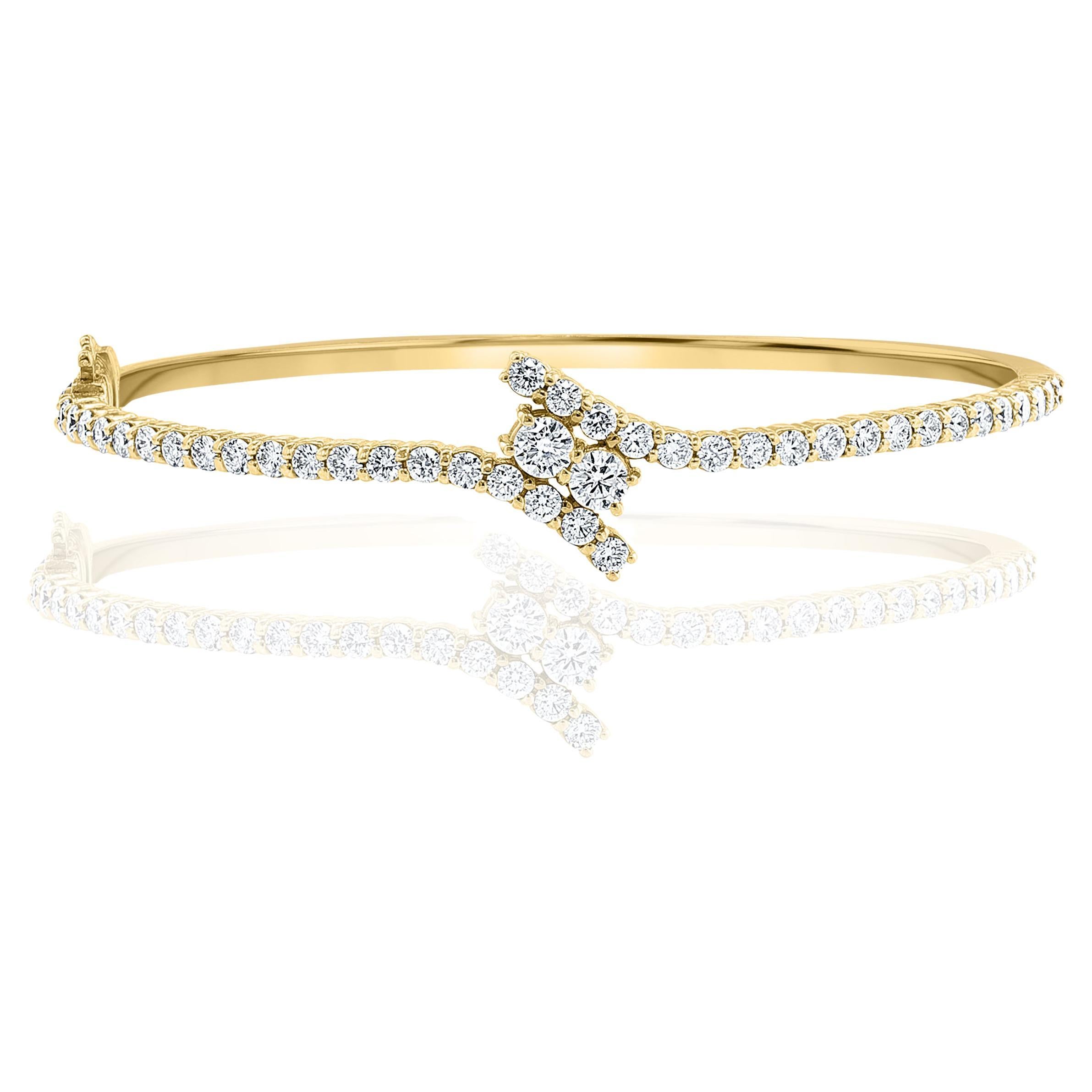 Bracelet torsadé en or jaune 14 carats et diamant rond de 2,13 carats