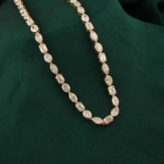 Collar de diamantes mixtos de 21,30 quilates, pureza SI y color HI, en oro amarillo de 18 quilates