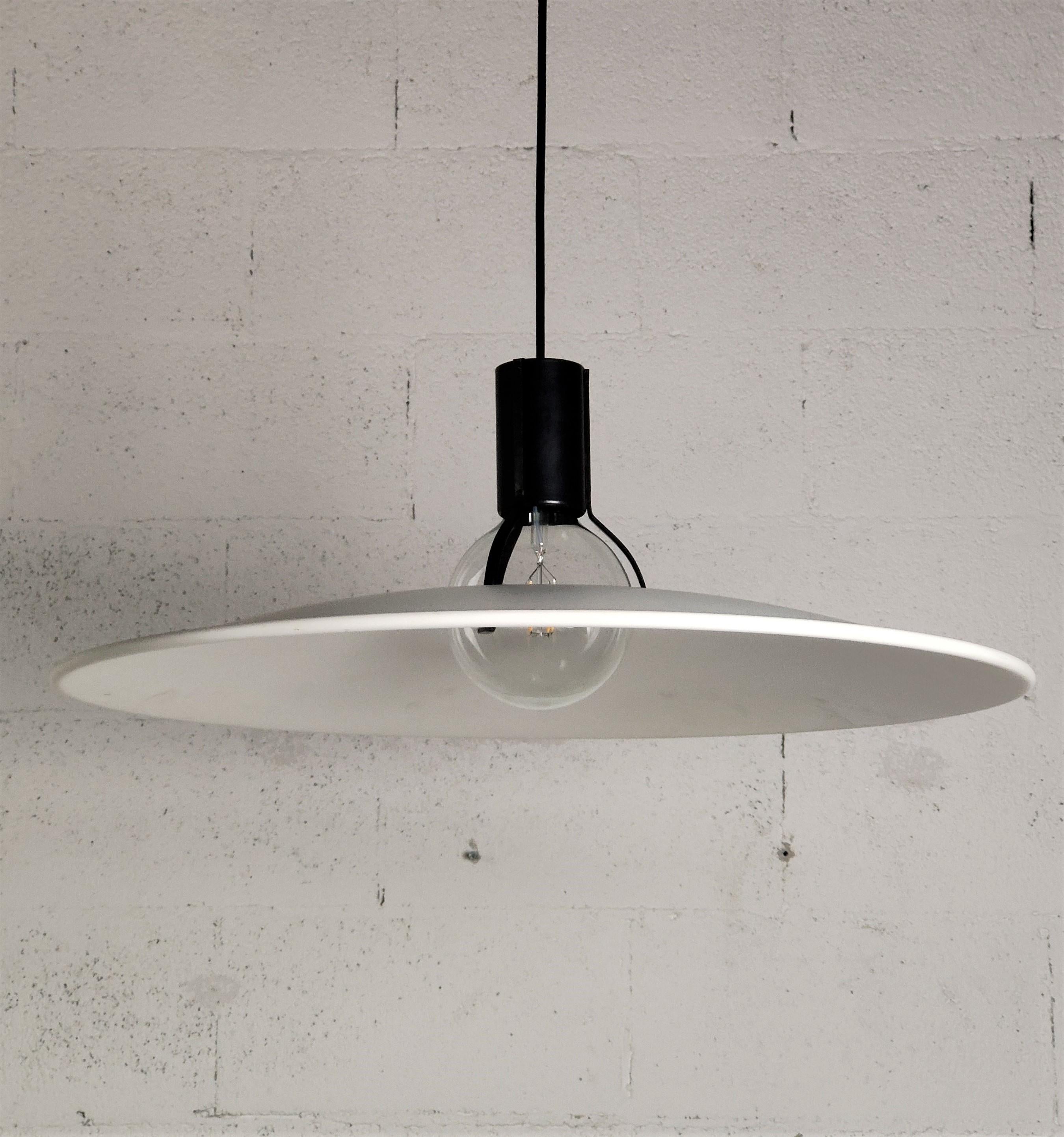 2133 Pendant Lamp by Gino Sarfatti for Arteluce, 1970s In Good Condition In Padova, IT