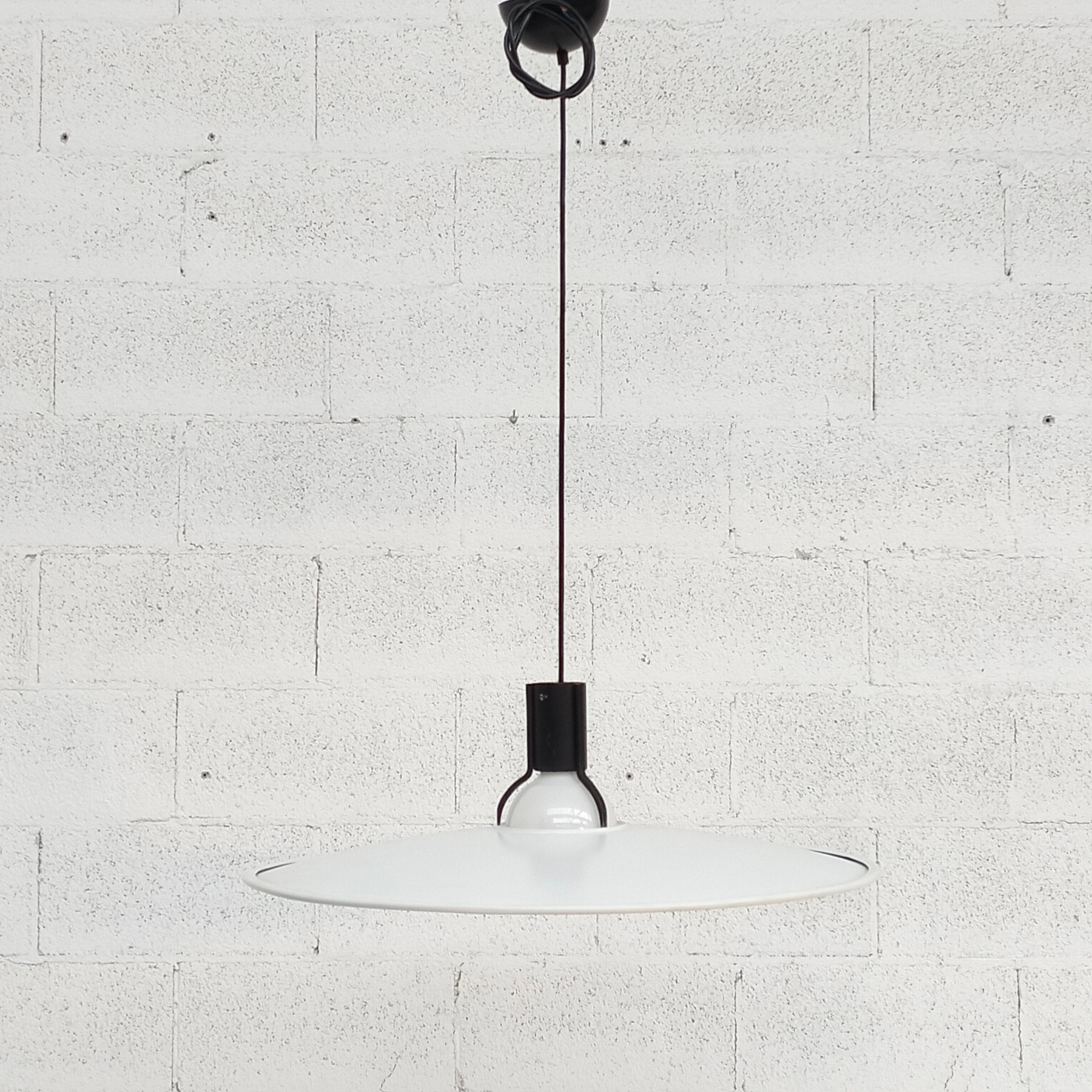 2133 Pendant Lamp by Gino Sarfatti for Arteluce, 1970s For Sale 1