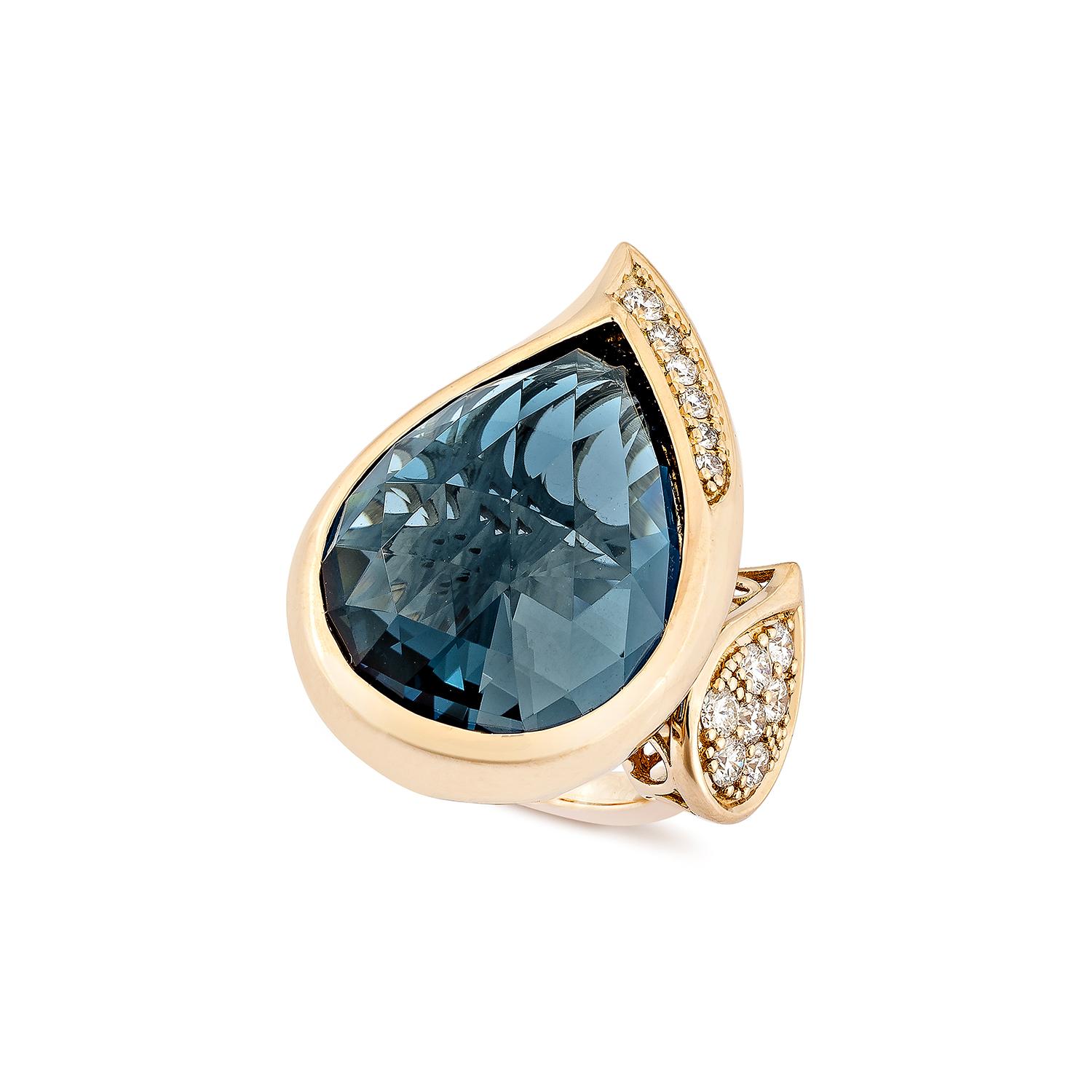 Contemporary 21.35 Carat London Blue Topaz Fancy Ring in 18Karat Rose Gold with Diamond. For Sale
