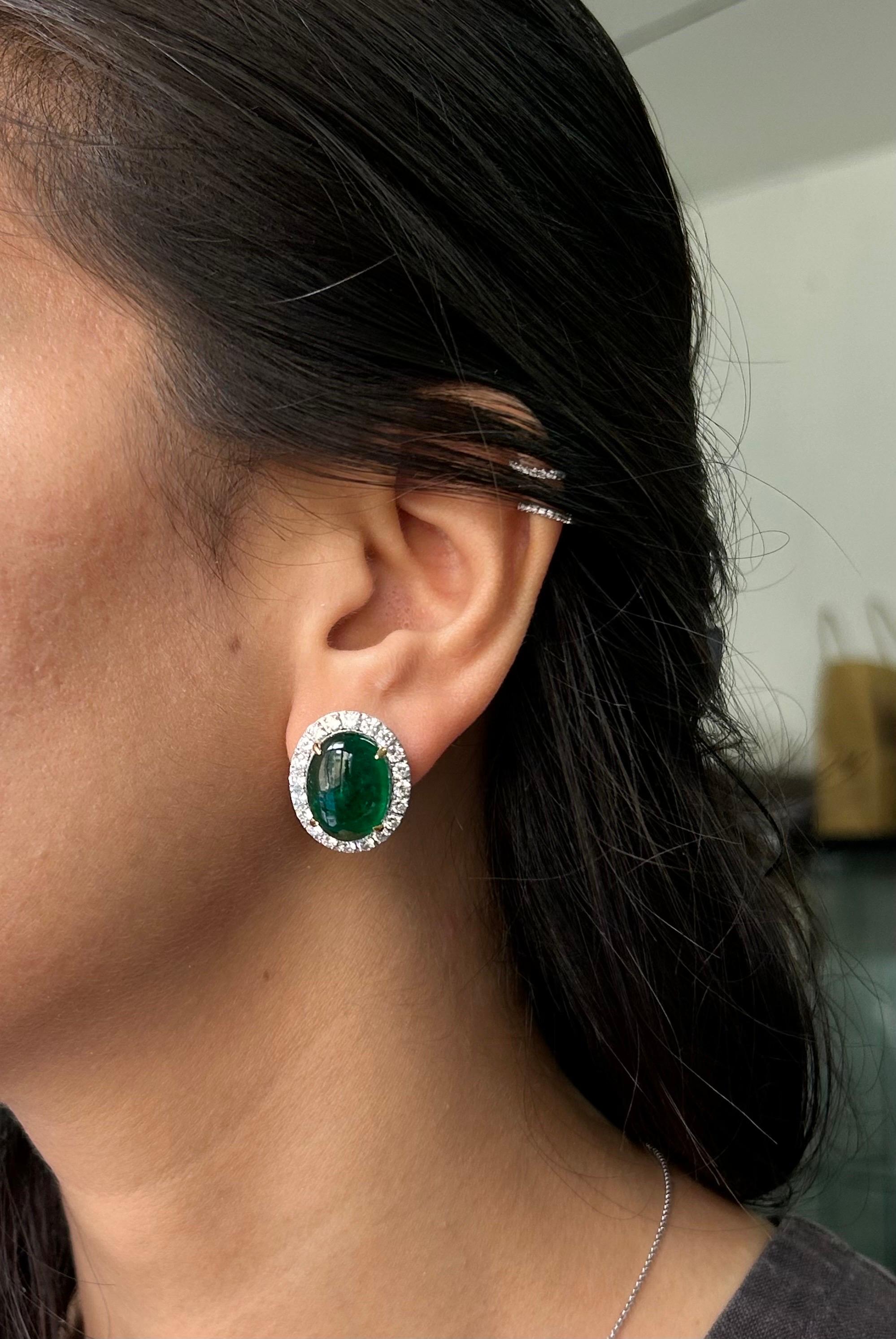 21.36 Carat Zambian Emerald Cabochon and Diamond Studs Earring In New Condition For Sale In Bangkok, Thailand
