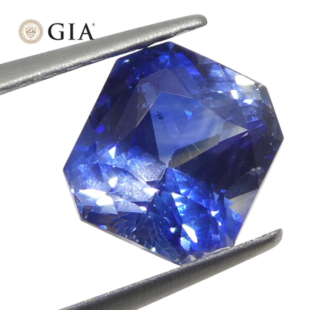 2.13ct Octagonal/Emerald Cut Blue Sapphire GIA Certified Madagascar   In New Condition For Sale In Toronto, Ontario