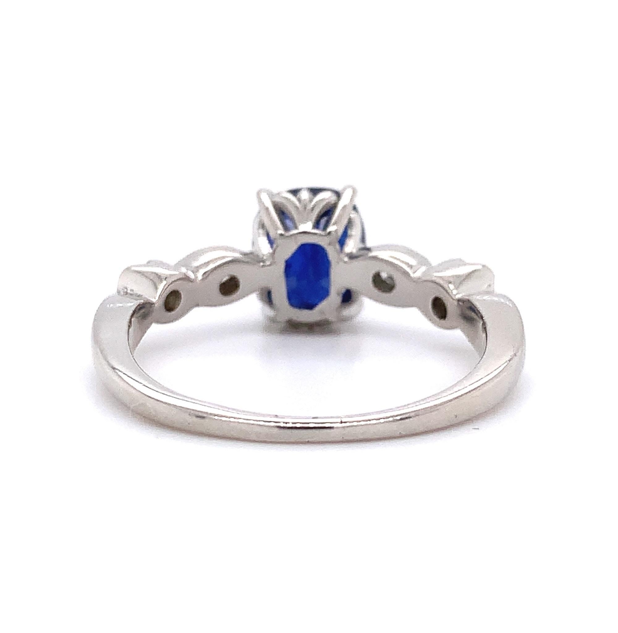 Cushion Cut 2.13ct Sapphire Platinum Ring with Diamonds For Sale