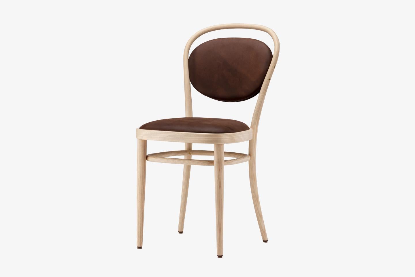 Customizable 214 Cafe Chair by Michael Thonet In New Condition For Sale In New York, NY