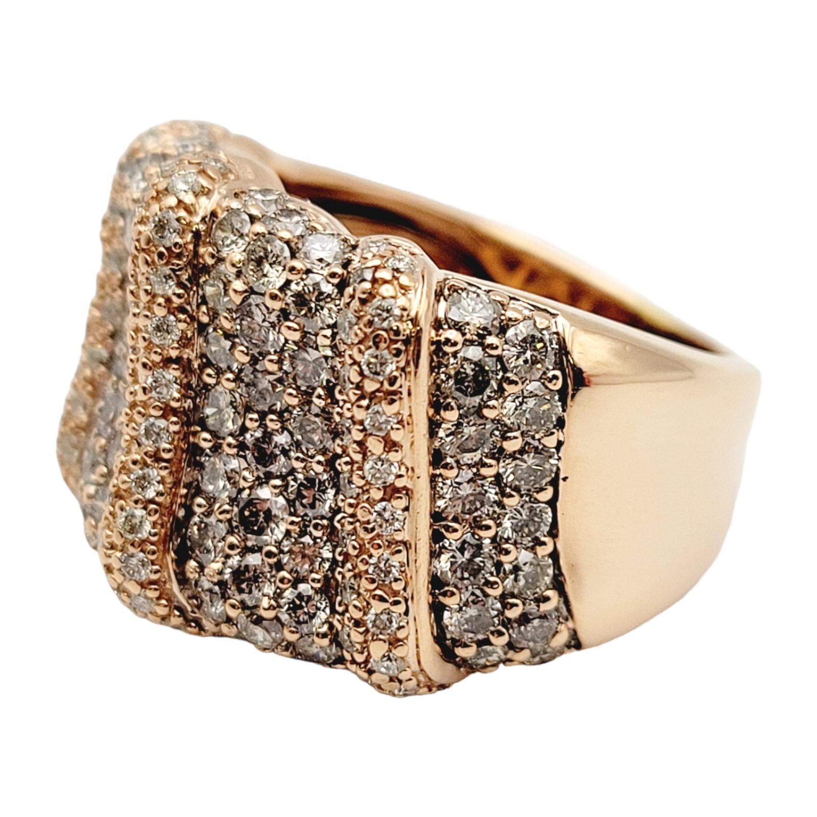 2,14 Karat Hellbrauner Diamant-Pavé-Ring aus poliertem 14 Karat Roségold  (Moderne) im Angebot