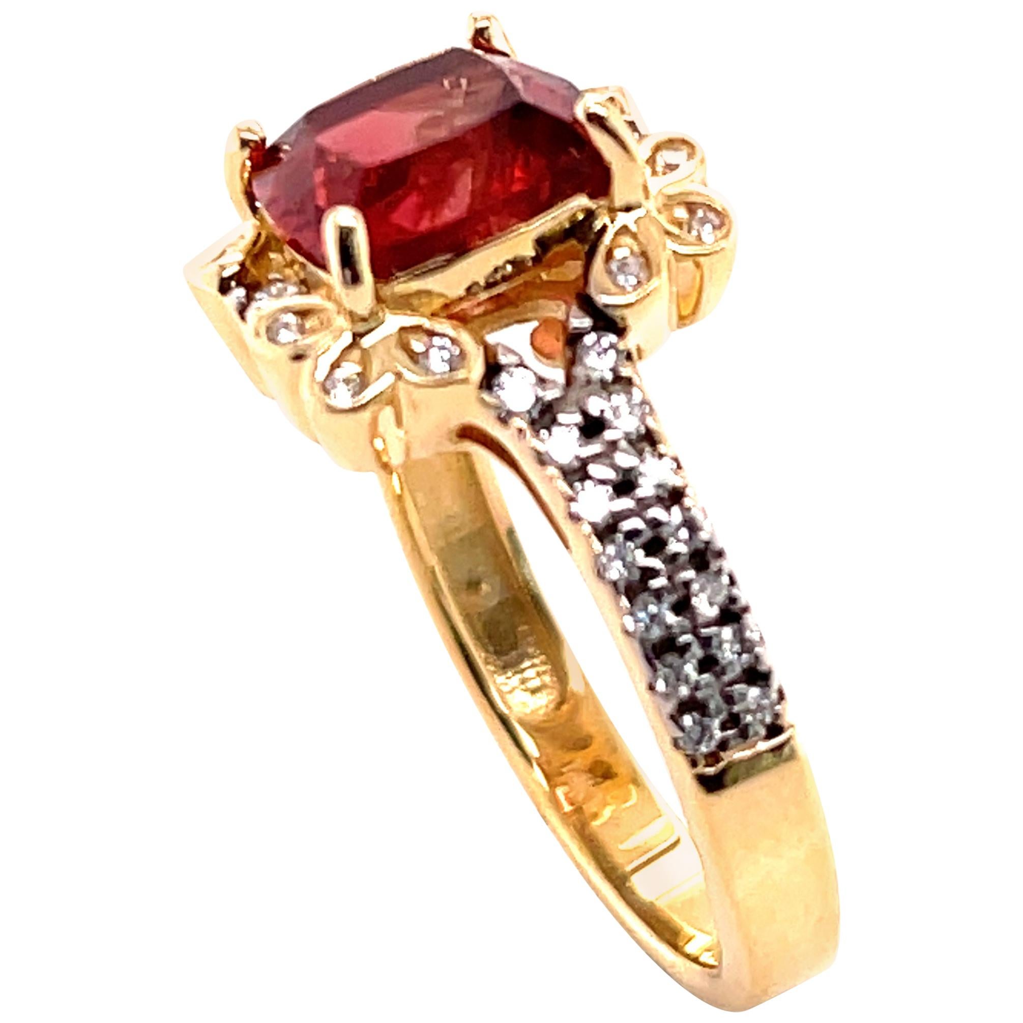  2.14 Carat Oregon Sunstone Gold Ring with Diamonds
