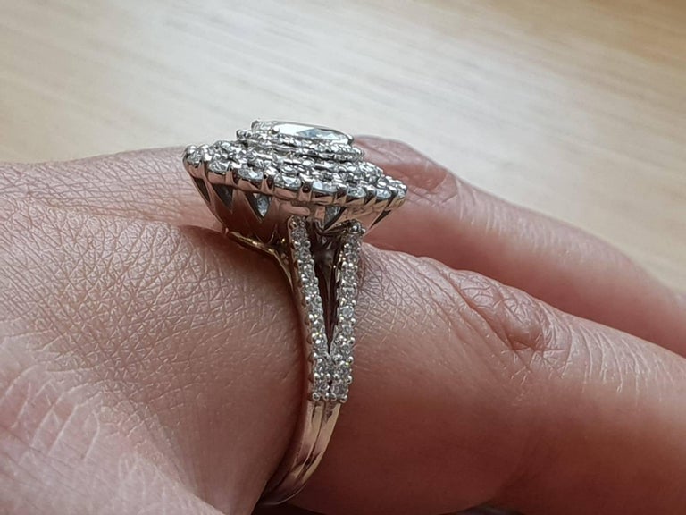 2.14 Carat Oval Cut Diamond Engagement Halo Ring GIA Certified G / VVS1 For Sale at 1stdibs