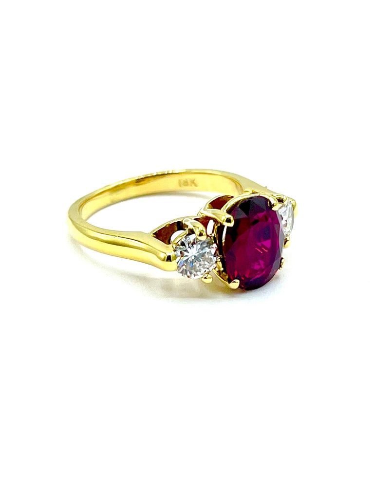 Bague Or Jaune 14 Carats Avec Rubis Naturel Ovale 2,68 Ct Et Diamants - Fabriquée En Inde