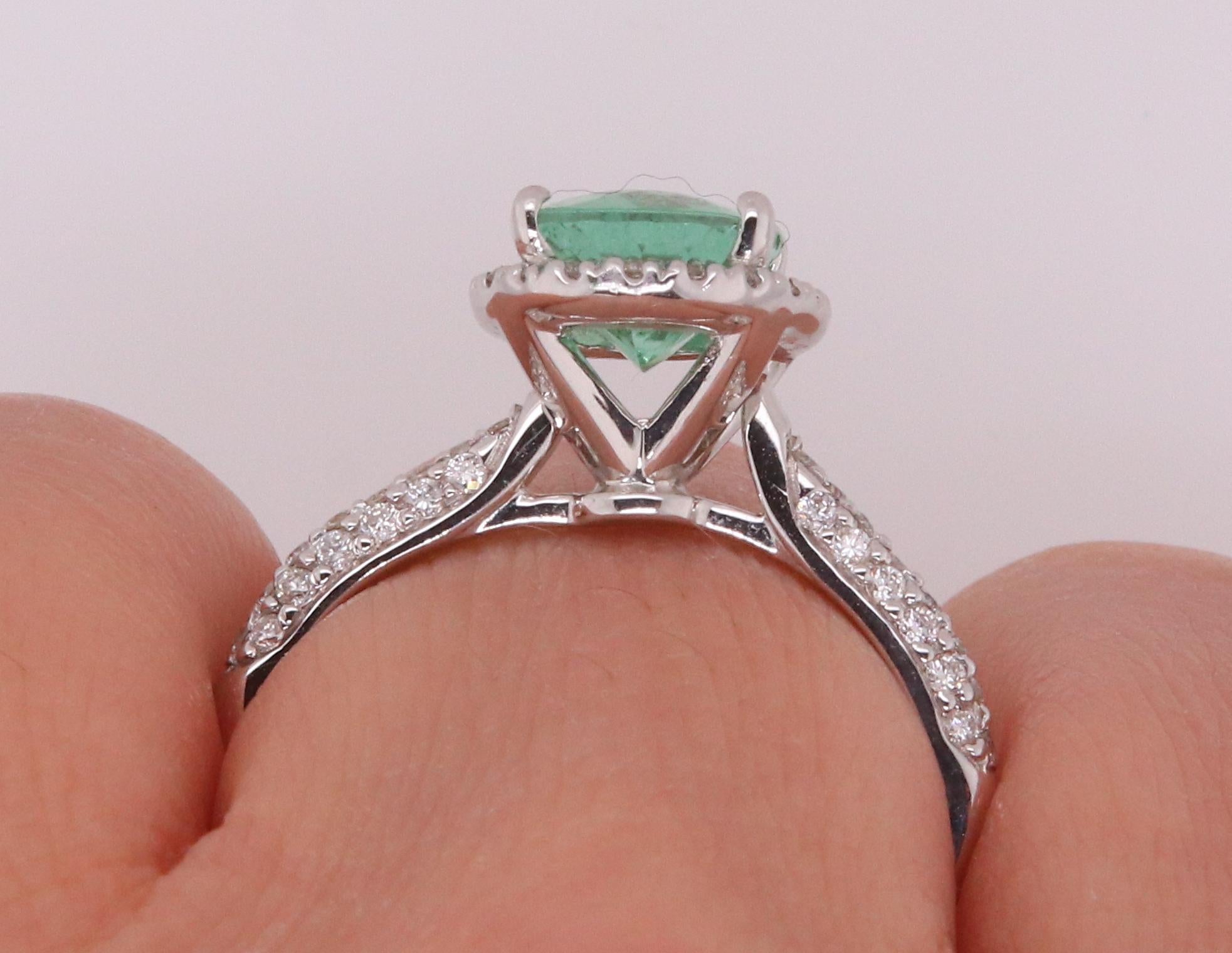 2.14 Carat Paraiba Tourmaline and Diamond Ring In New Condition In GREAT NECK, NY