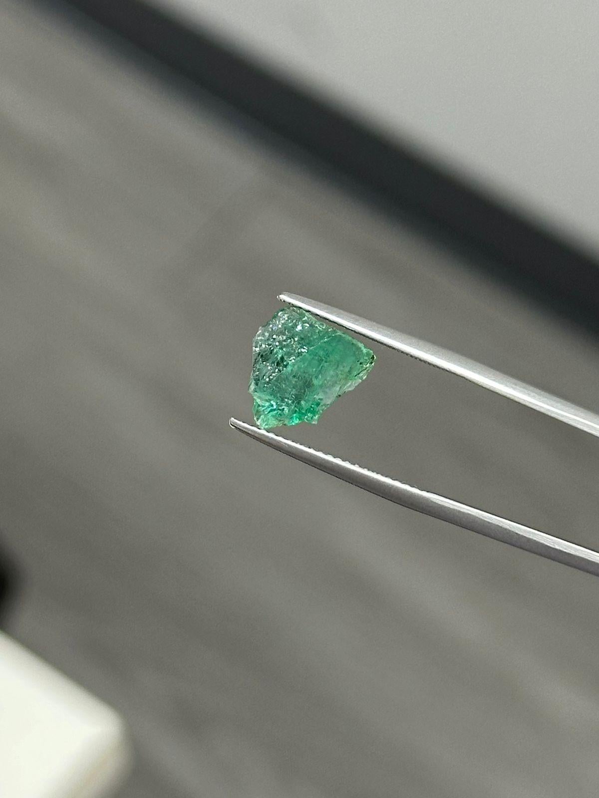 2.14  Pezzo di smeraldo grezzo da un carato In condizioni Nuovo in vendita a Bangkok, TH