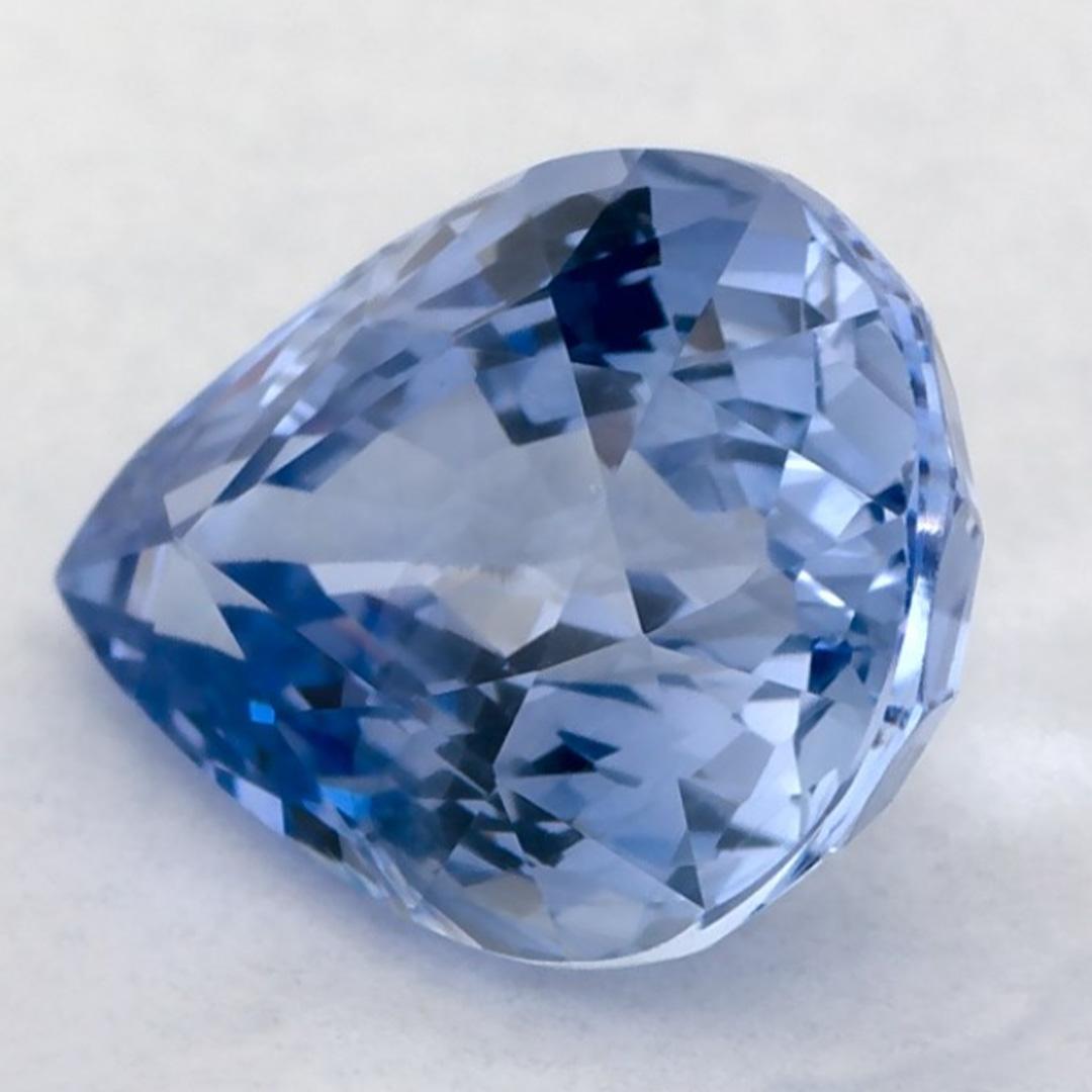 Questo zaffiro blu naturale offre eleganza e raffinatezza. Con la sua ricca saturazione del colore e il taglio preciso, è il centro perfetto per un anello di fidanzamento o un design di gioielli di lusso.

Questo zaffiro proviene dallo Sri Lanka