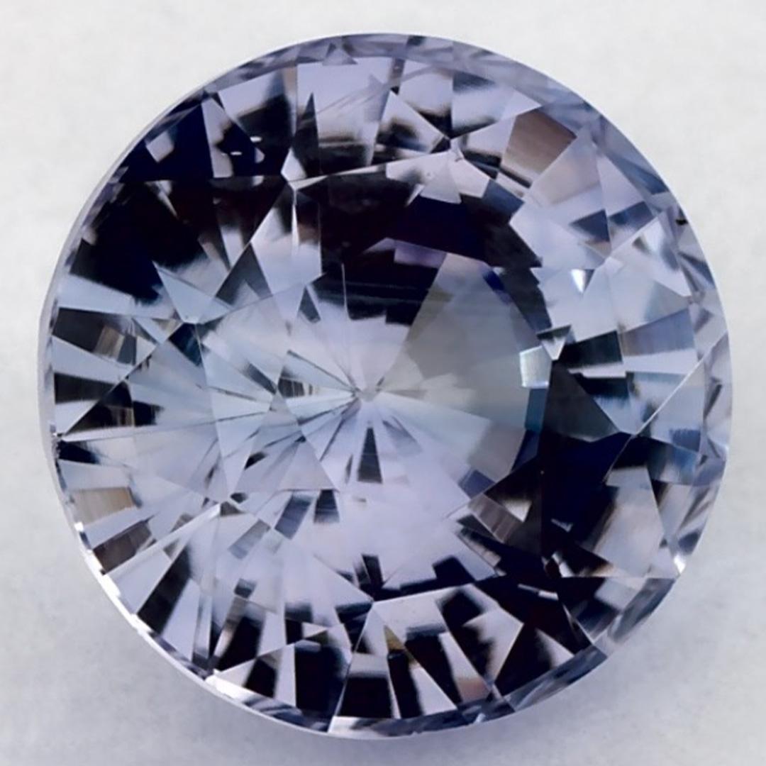 This natural Blue sapphire offers elegance and sophistication. With its rich color saturation and precise cutting, it is the perfect centerpiece for an engagement ring or luxury jewelry design.

This sapphire originates from Sri Lanka (Ceylon),