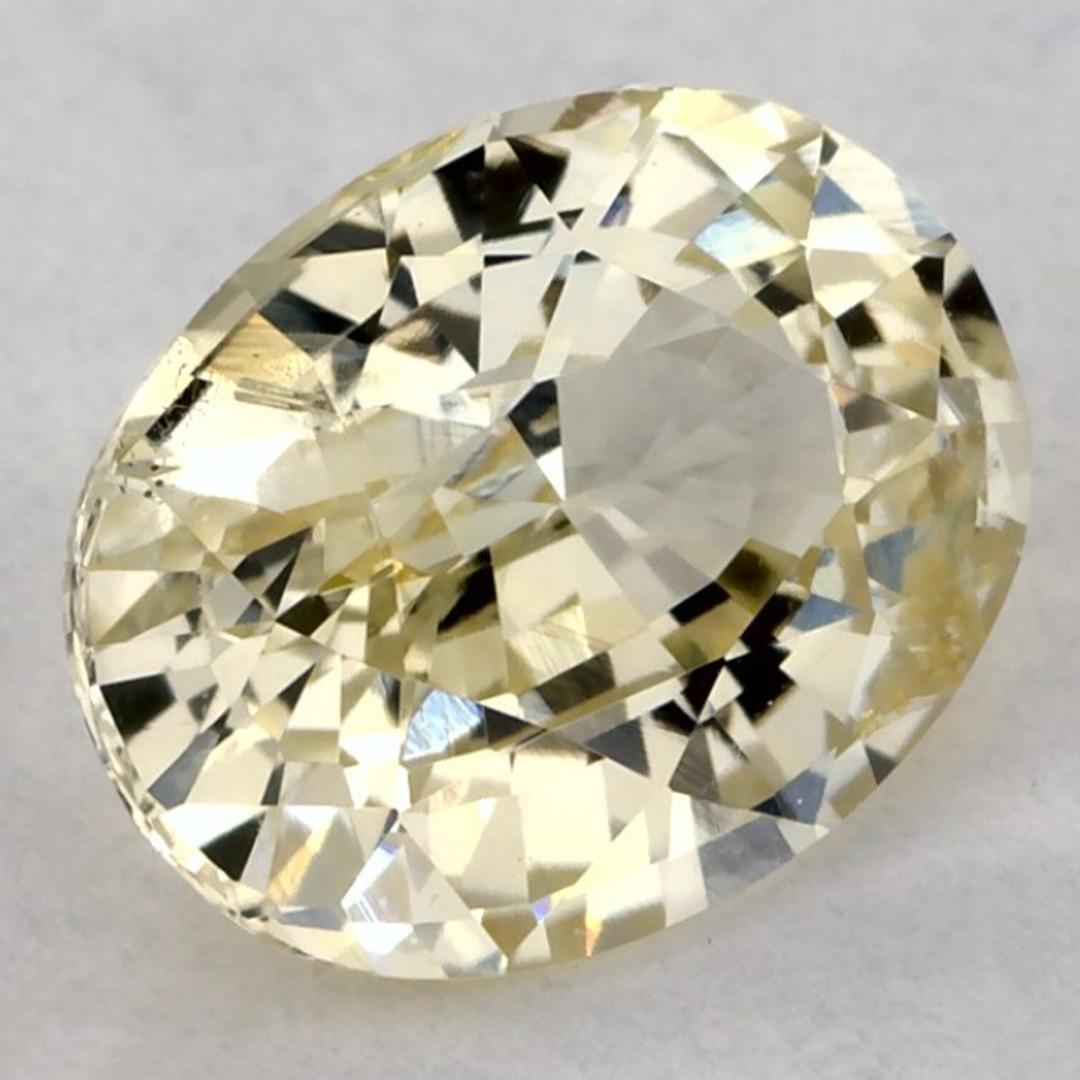 Ce saphir jaune naturel offre élégance et sophistication. Avec sa couleur gracieuse, sa clarté et son caractère naturel, ce saphir est un excellent choix pour créer des bijoux sur mesure tels que des bagues de fiançailles, des pendentifs ou des