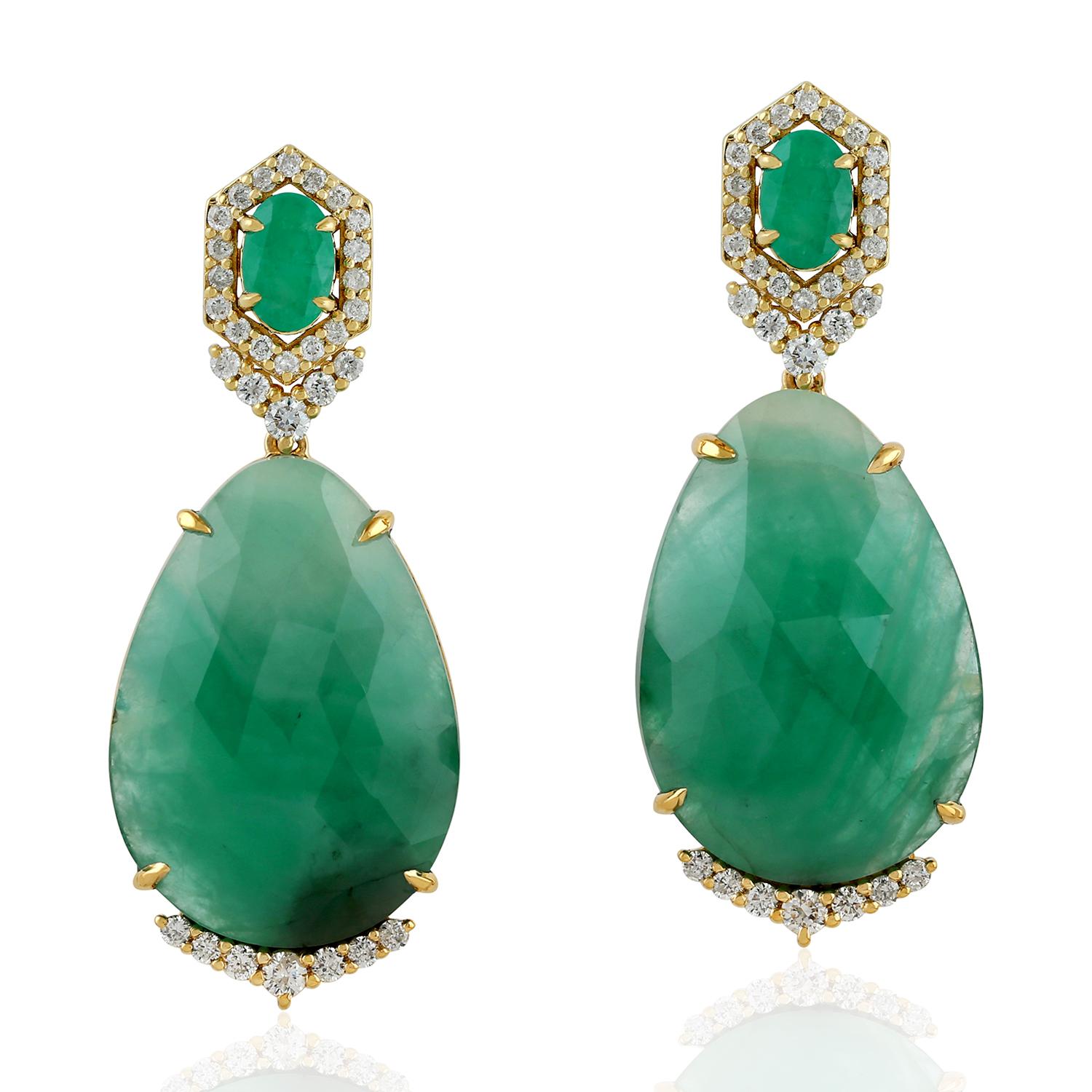 Pear Cut 21.43 Carat Emerald Diamond 18 Karat Gold Earrings For Sale
