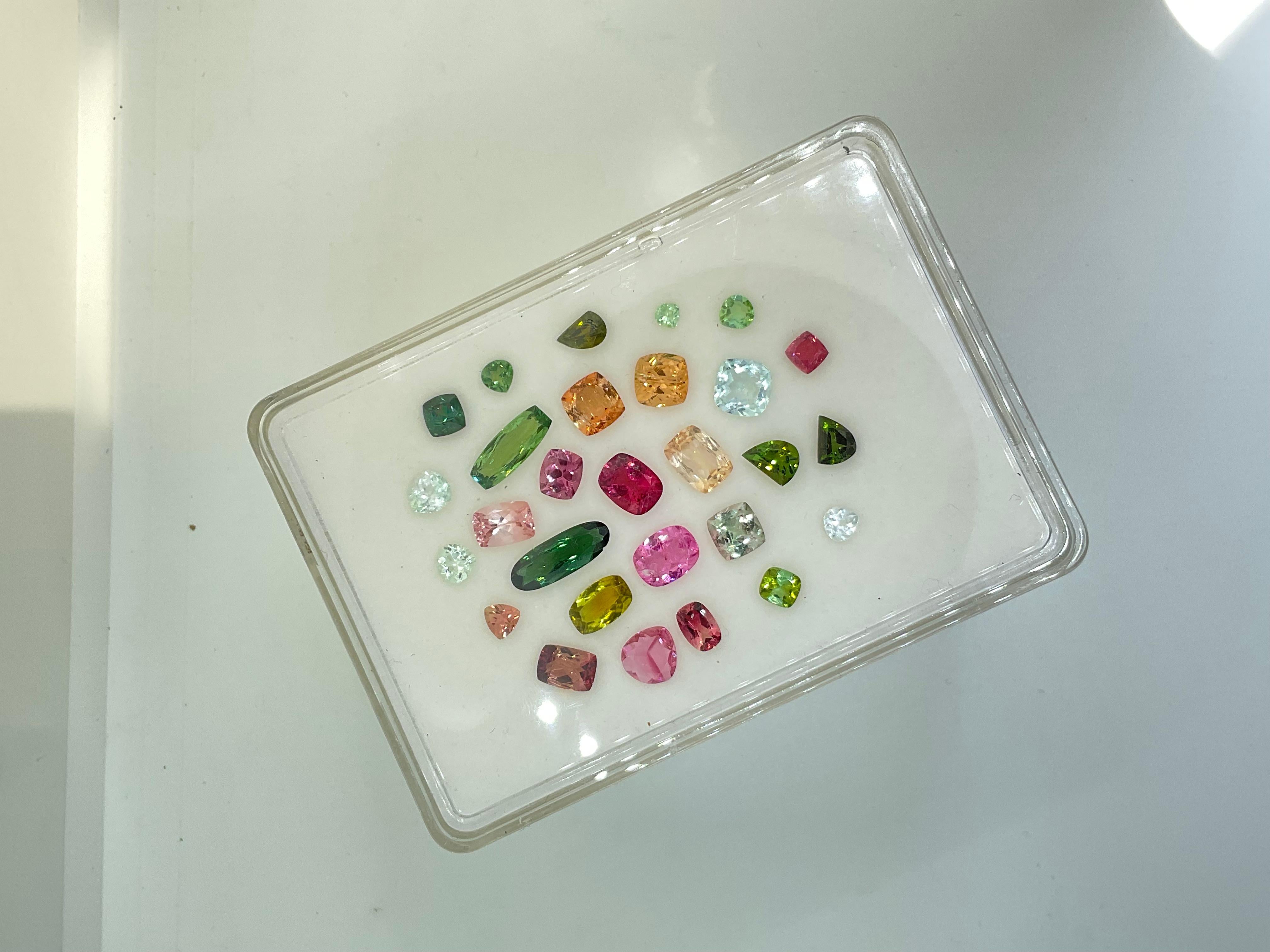 21.45 Carats Multi Tourmaline Mixed Cut Stone Natural Gem For Top Fine Jewelry In New Condition For Sale In Jaipur, RJ