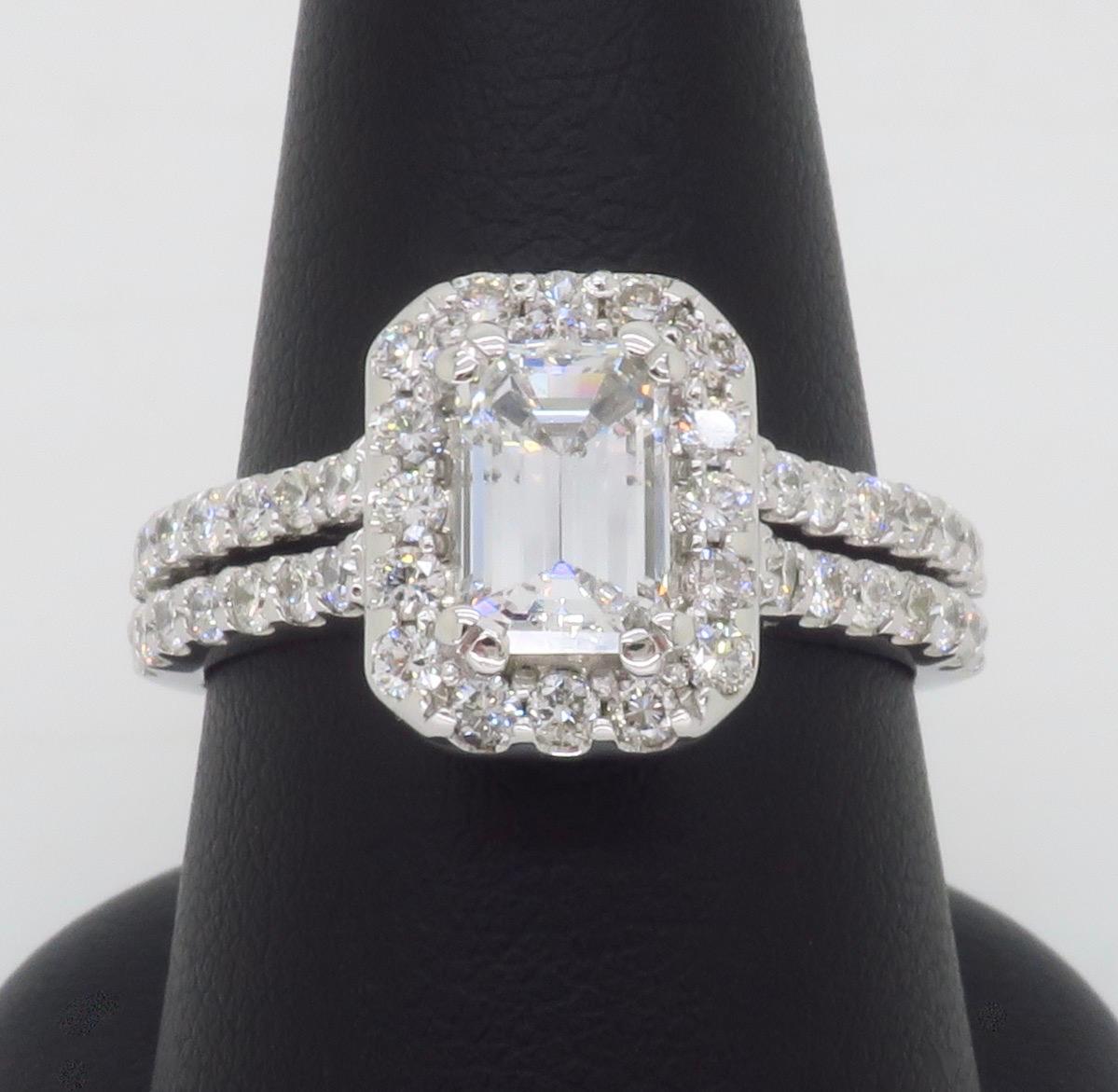 2.14CTW Certified Emerald Cut Diamond Engagement Ring  For Sale 2