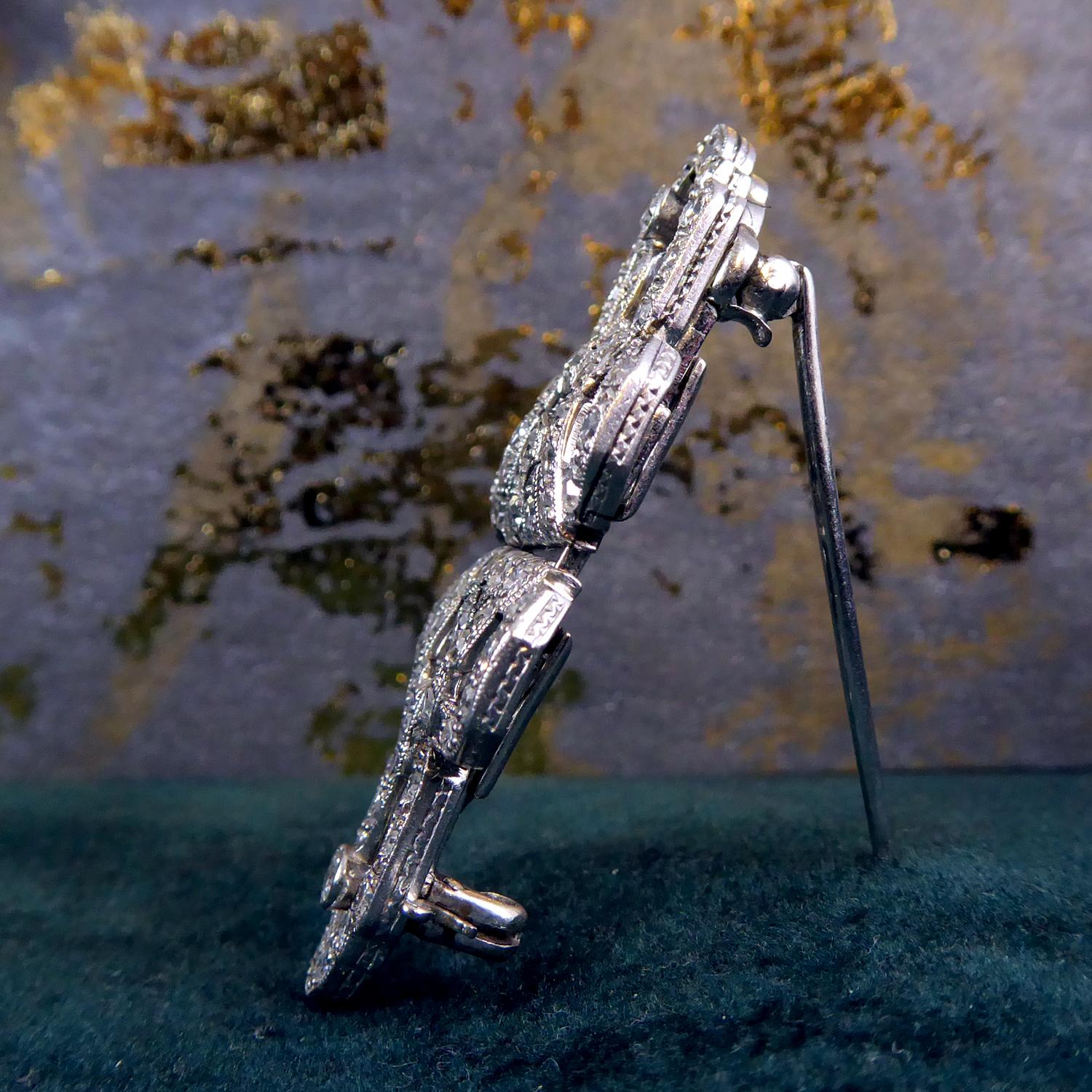 Women's or Men's 2.15 Carat Art Deco Diamond Double Clip Brooch Set in Platinum