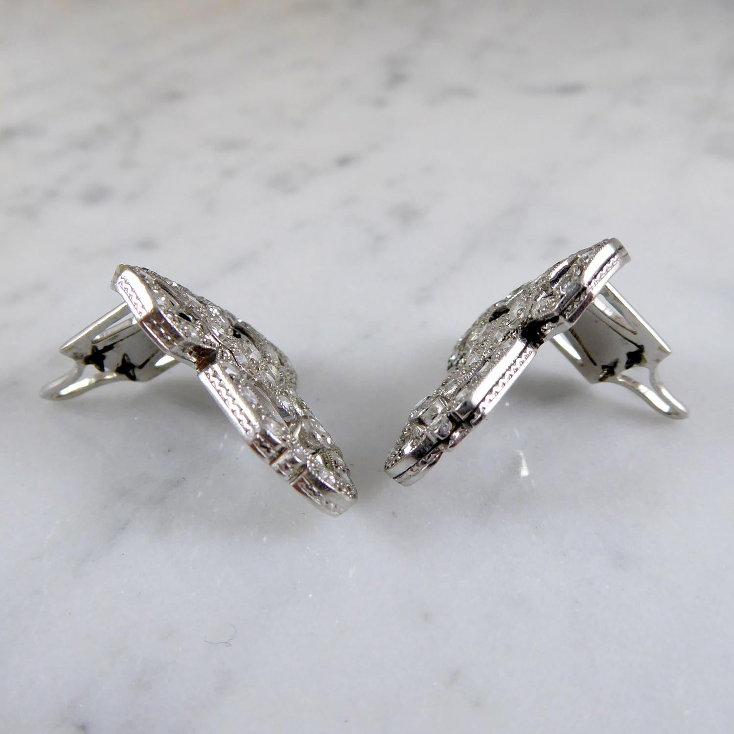 2.15 Carat Art Deco Diamond Double Clip Brooch Set in Platinum 5