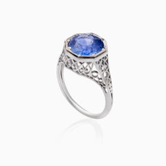 2.15 Carat Blue Sapphire Ring in Platinum
