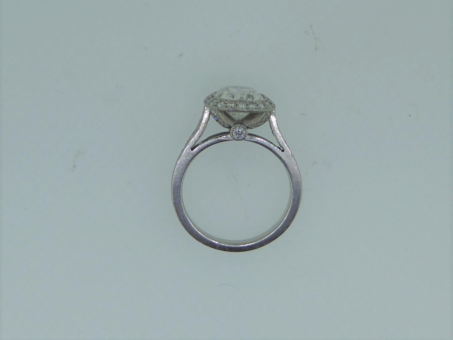 2.15 Carat Cushion Diamond and Platinum Halo Solitaire Engagement Ring with GIA In Good Condition For Sale In London, GB