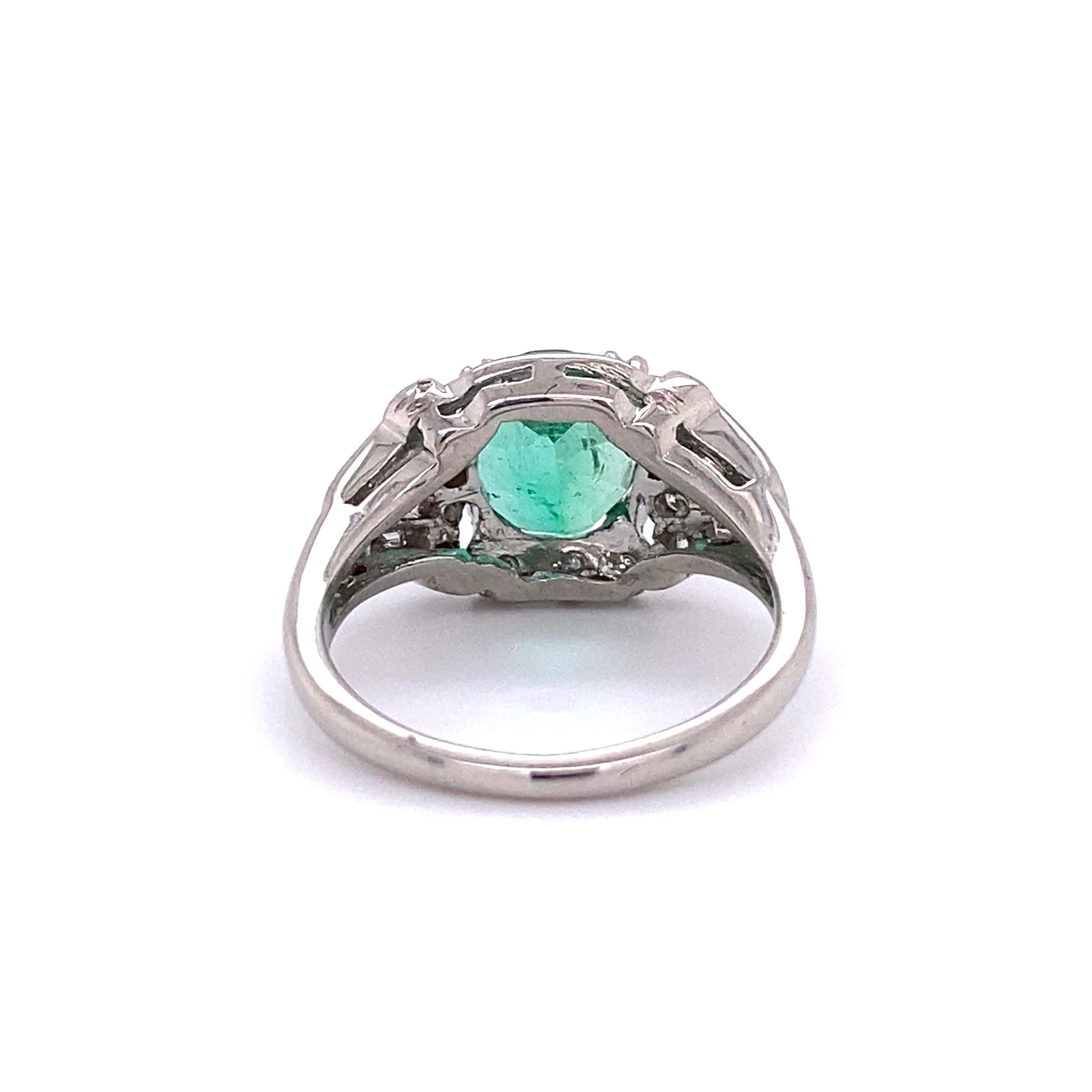Mixed Cut 2.15 Carat Emerald and Diamond Platinum Cocktail Ring Estate Fine Jewelry For Sale