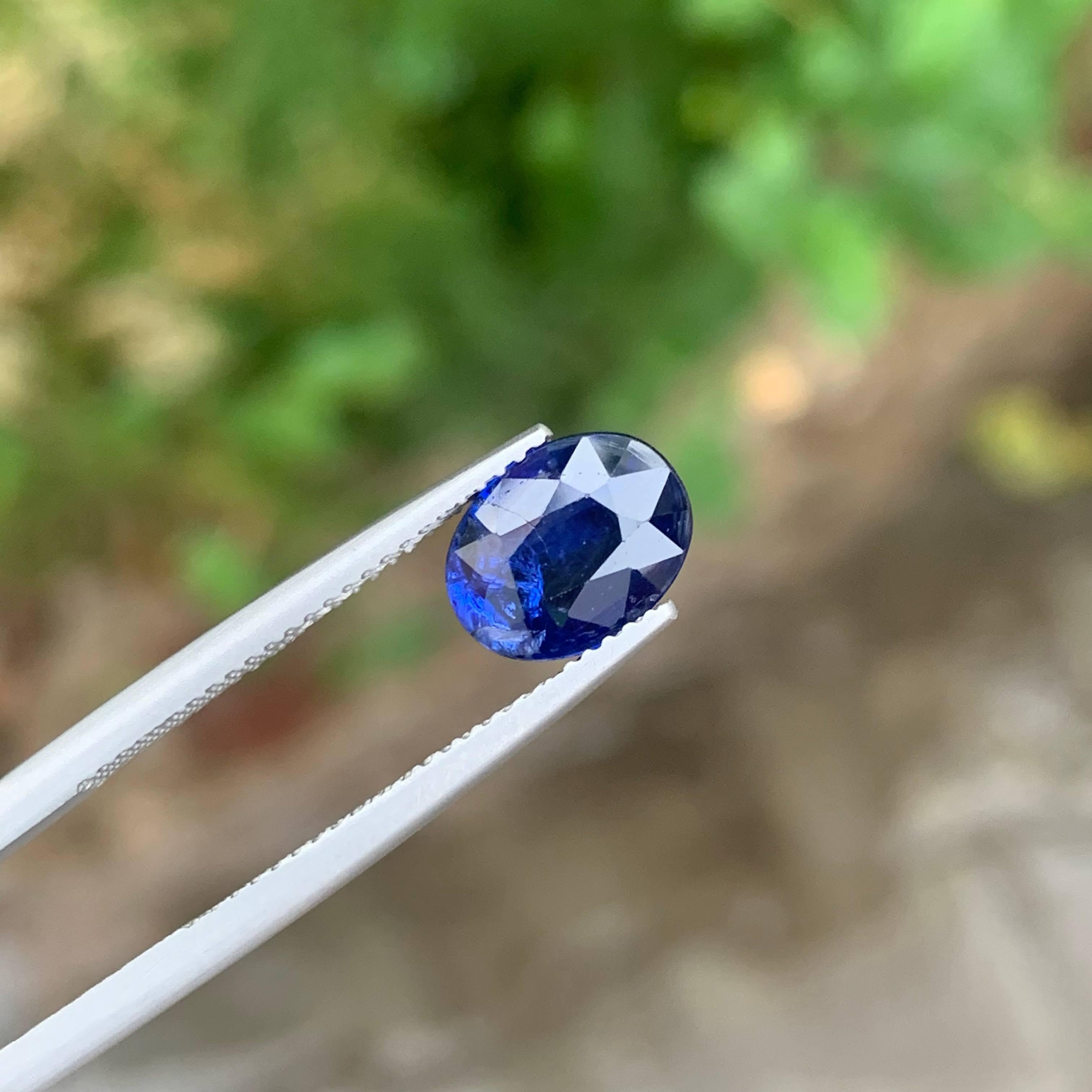 2,15 Karat Loser Blauer Saphir Stein Oval Facettiert Madagaskar's Edelstein (Ovalschliff) im Angebot