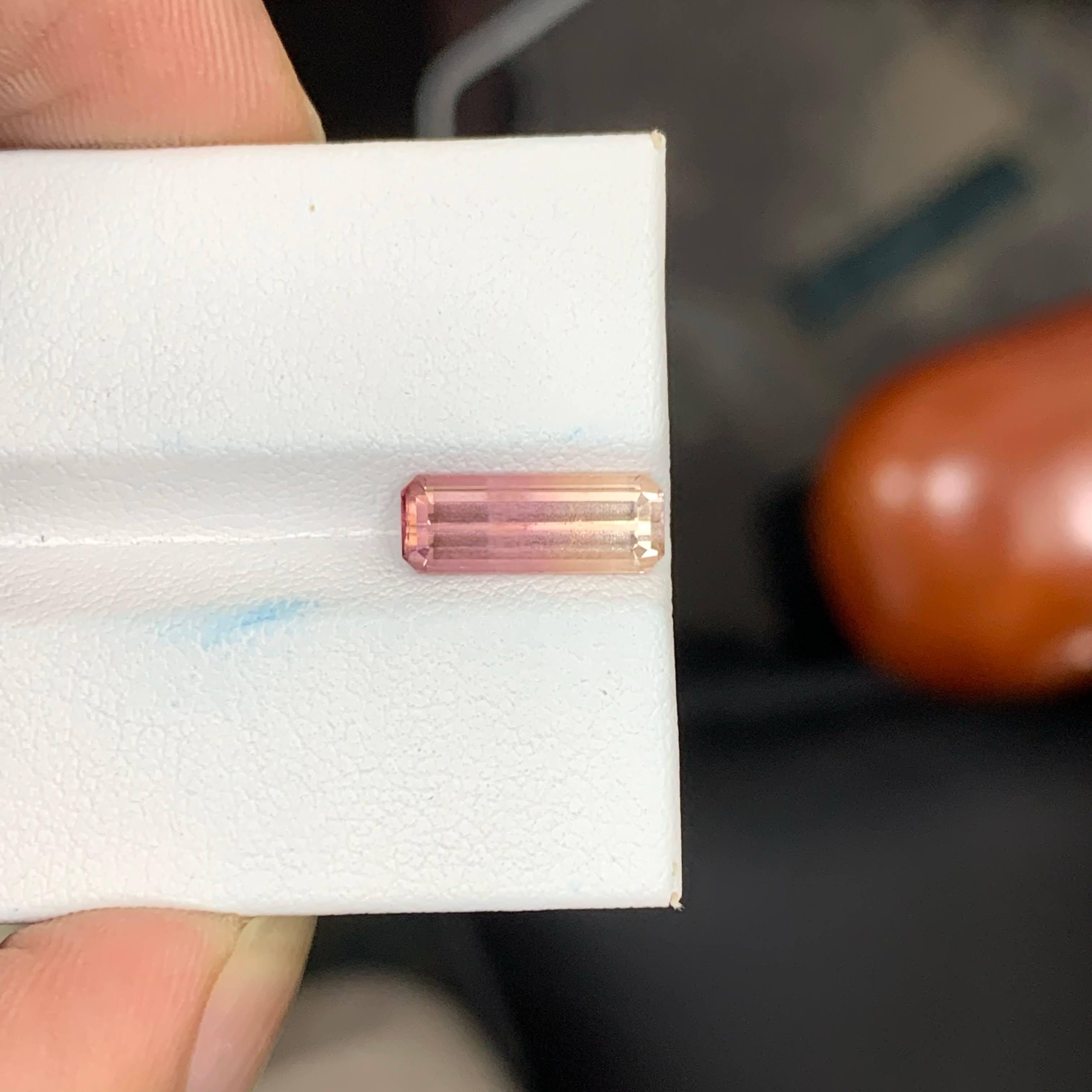 2.15 quilates de turmalina bicolor natural suelta talla esmeralda gema africana en venta 1