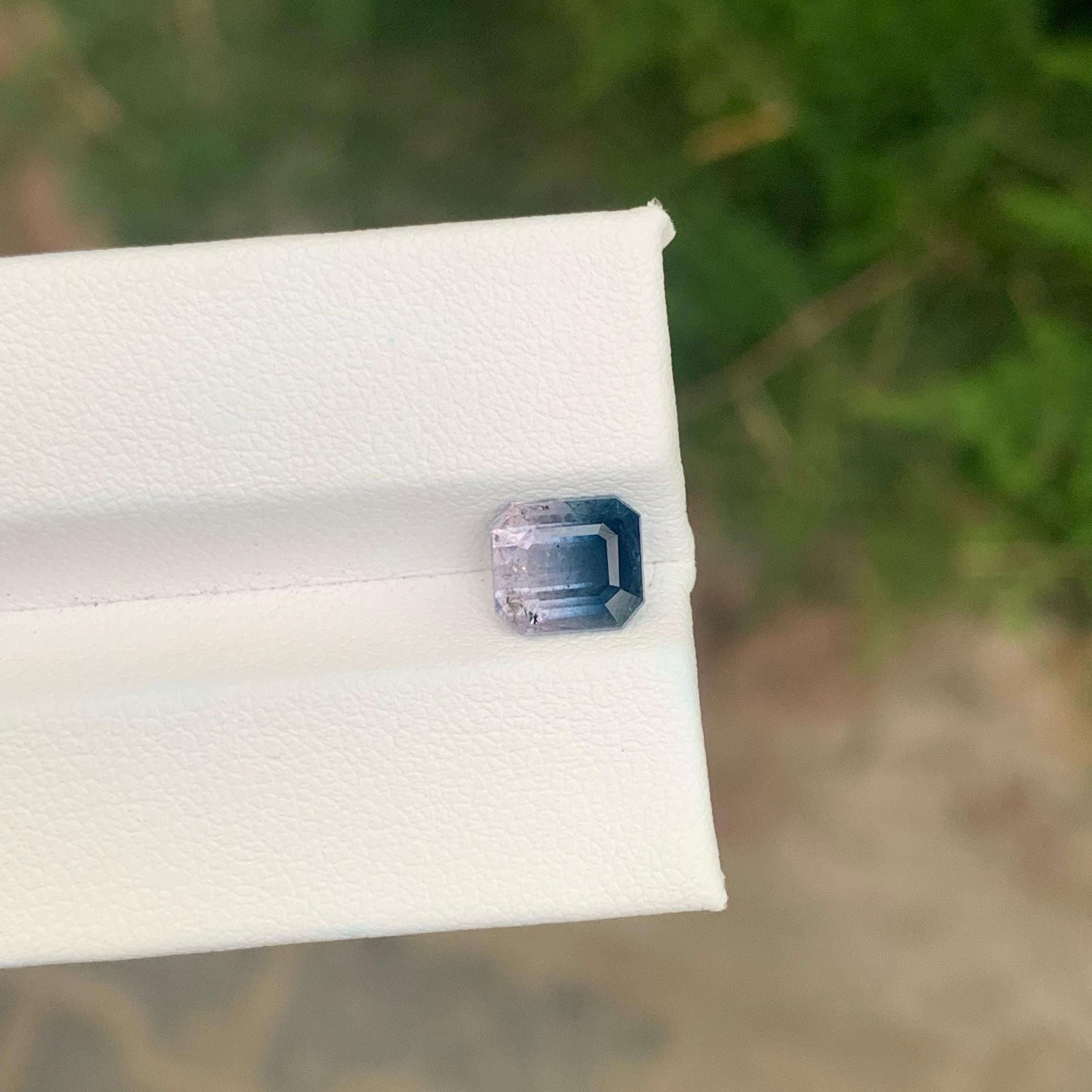 Taglio smeraldo 2.15 carati di tormalina bicolore naturale sfusa a forma di smeraldo in vendita