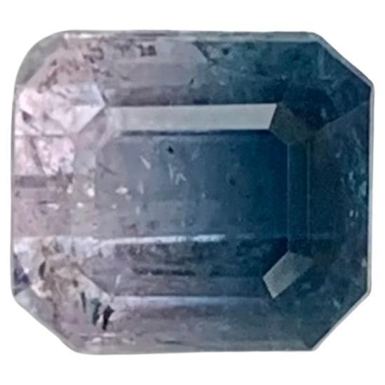 2.15 carati di tormalina bicolore naturale sfusa a forma di smeraldo in vendita