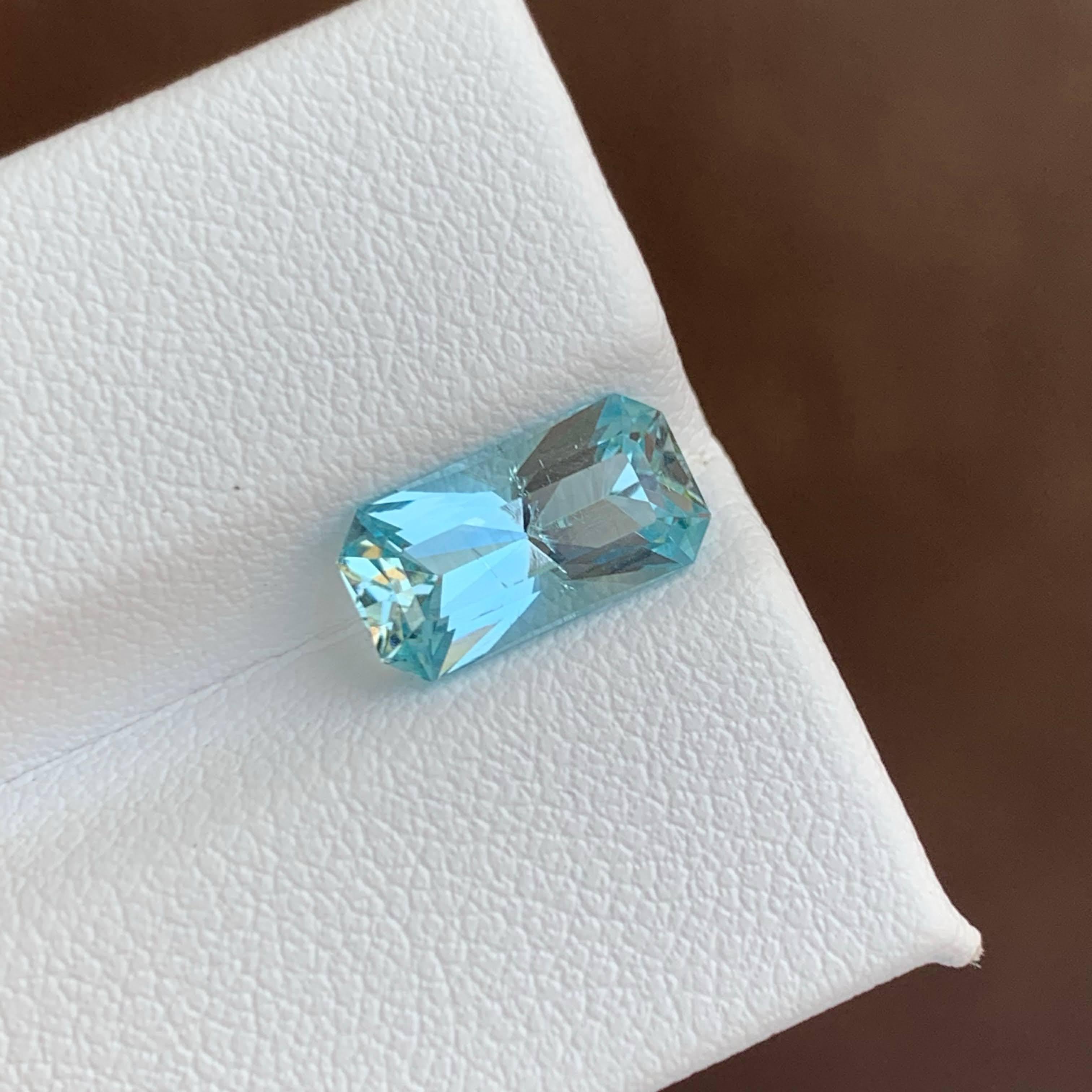 2.15 Carat Natural Loose Blue Aquamarine Stone Custom Precision Cut from Africa For Sale 5