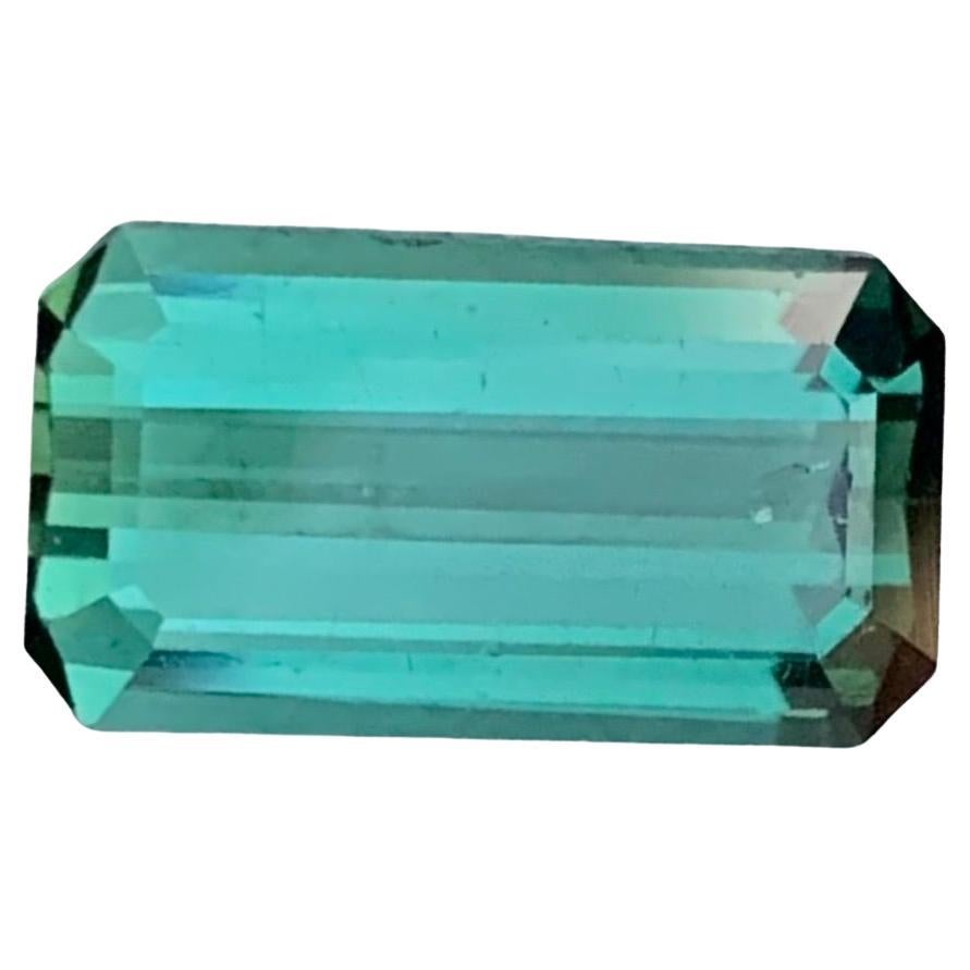 Gema suelta natural de turmalina verde azulada en forma de esmeralda de 2.15 quilates