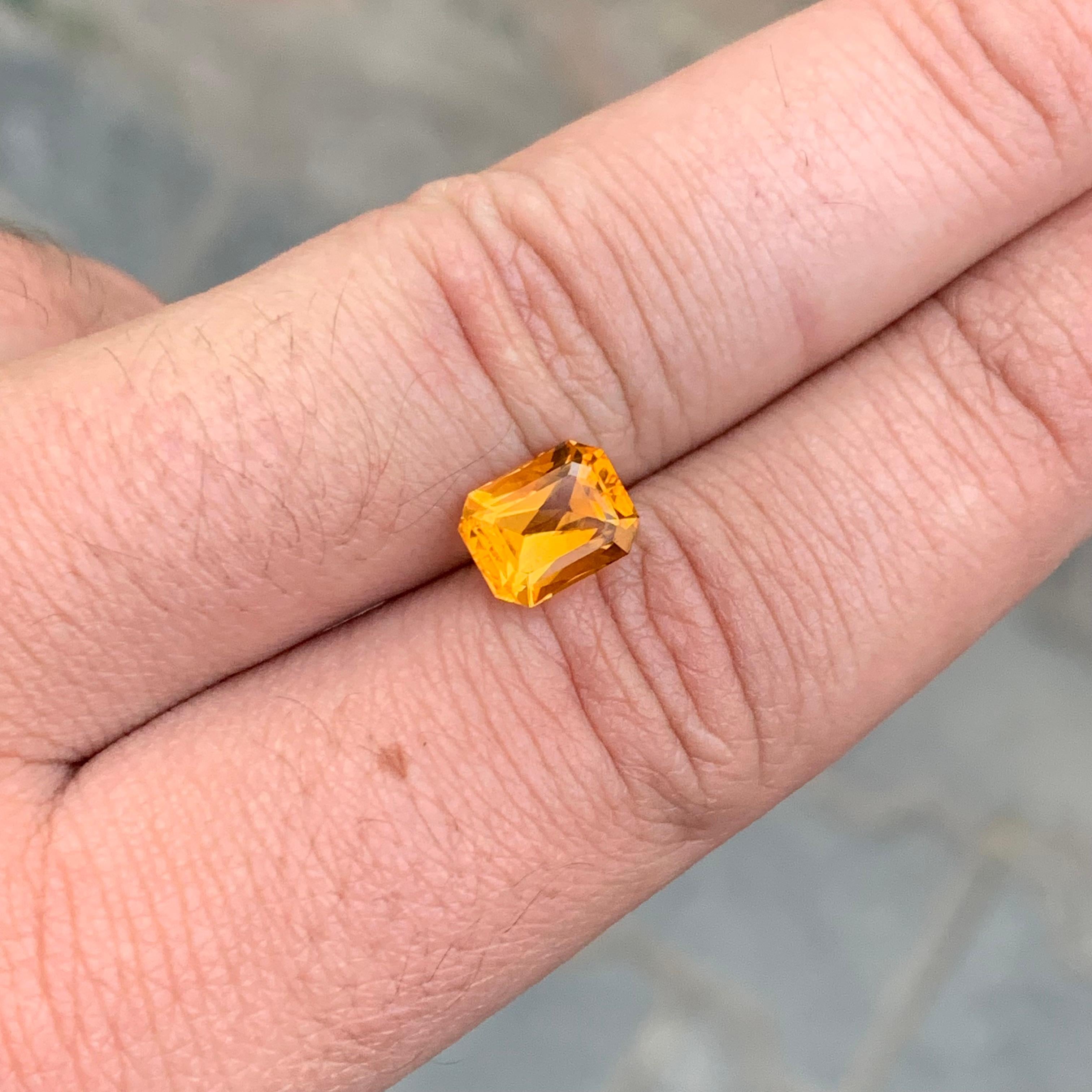 Loser Citrin

Gewicht: 2,15 Karat
Abmessung: 8.5 x 6.7 x 5.3 Mm
Herkunft: Brasilien
Die Form: Smaragd
Farbe: Gelb
Behandlung: Nicht
Zertifikat: Auf Kundenwunsch

Der Citrin ist eine lebendige, goldgelbe Quarzart, die die Menschen seit Jahrhunderten