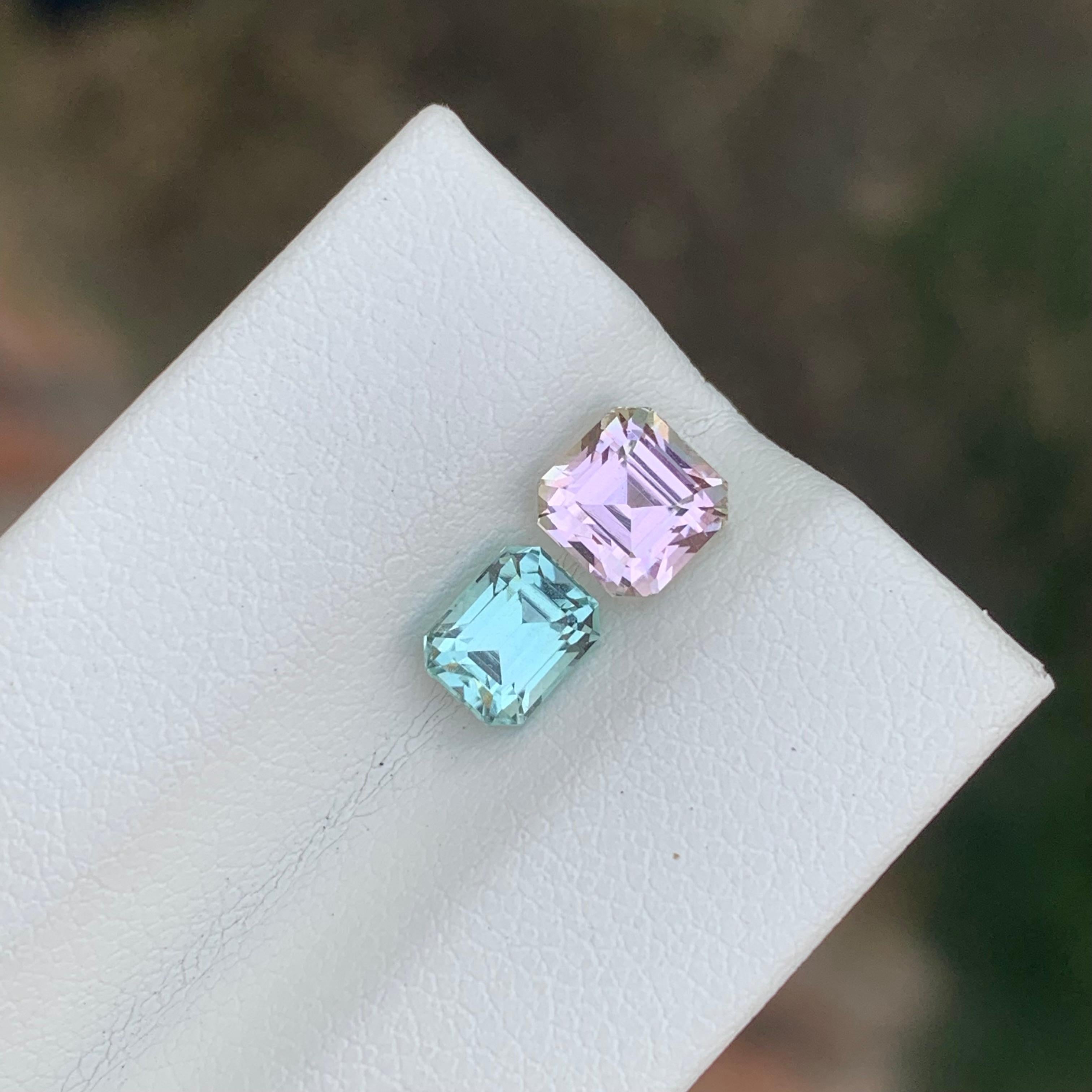 Tourmaline double à facettes

Poids : 2.15 Carat
Dimensions : Rose : 5,5 x 5,5 x 5 Mm
                   Vert : 5,8 x 4,6 x 4 Mm 
Couleur : Vert et vert clair 
Traitement : Non
Certificat : Sur demande du client
Forme : Coussin et émeraude 


La