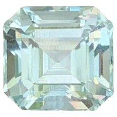 2.15 Karat Natürlicher loser hellblauer Aquamarin Smaragdschliff Pakistanischer Edelstein