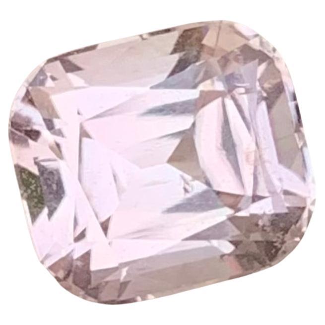 Gema natural suelta de turmalina rosa claro de 2.15 quilates en forma de cojín para anillo